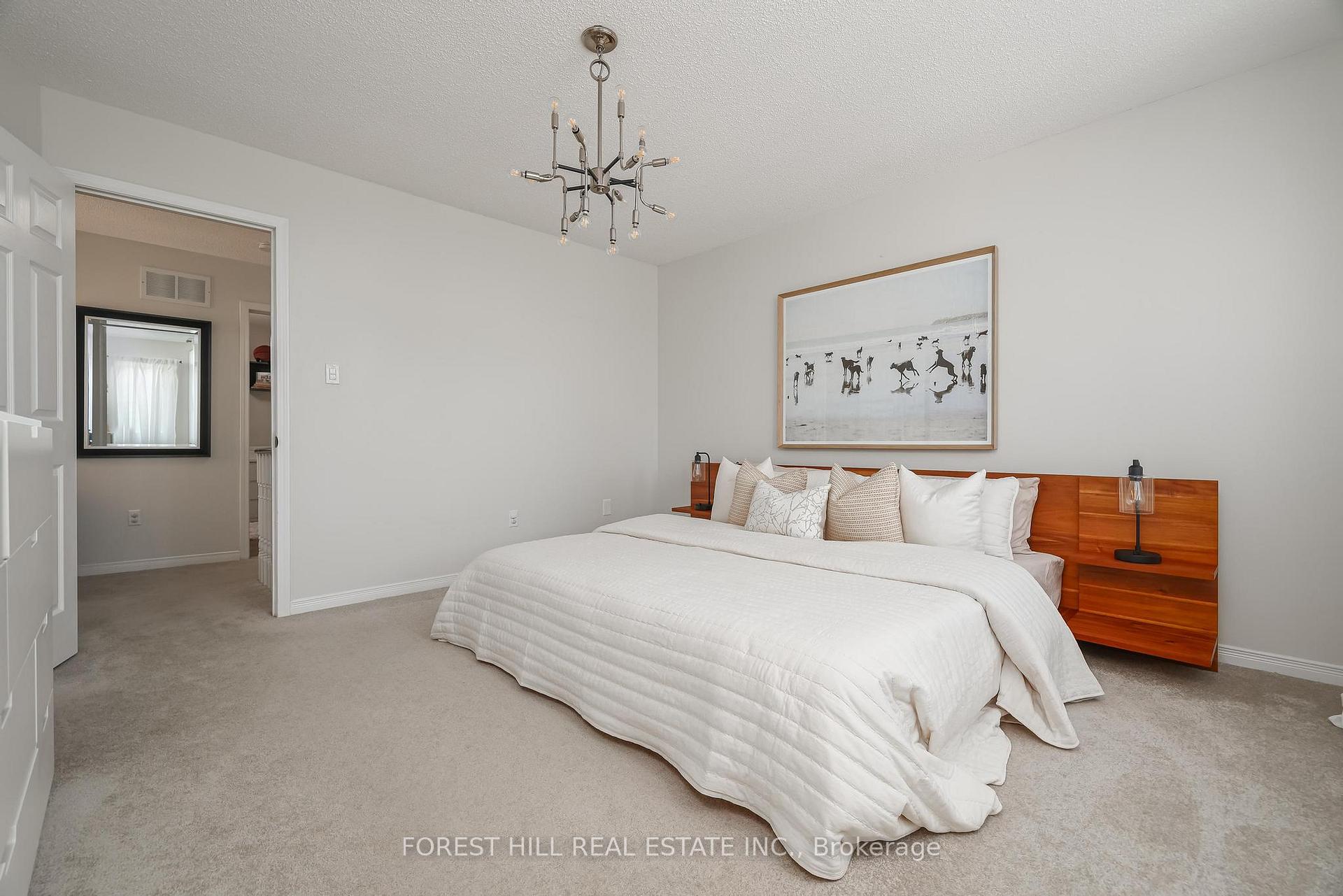 Photo 17 of 27 Yellowood Circle, Vaughan, Patterson — HOMEH