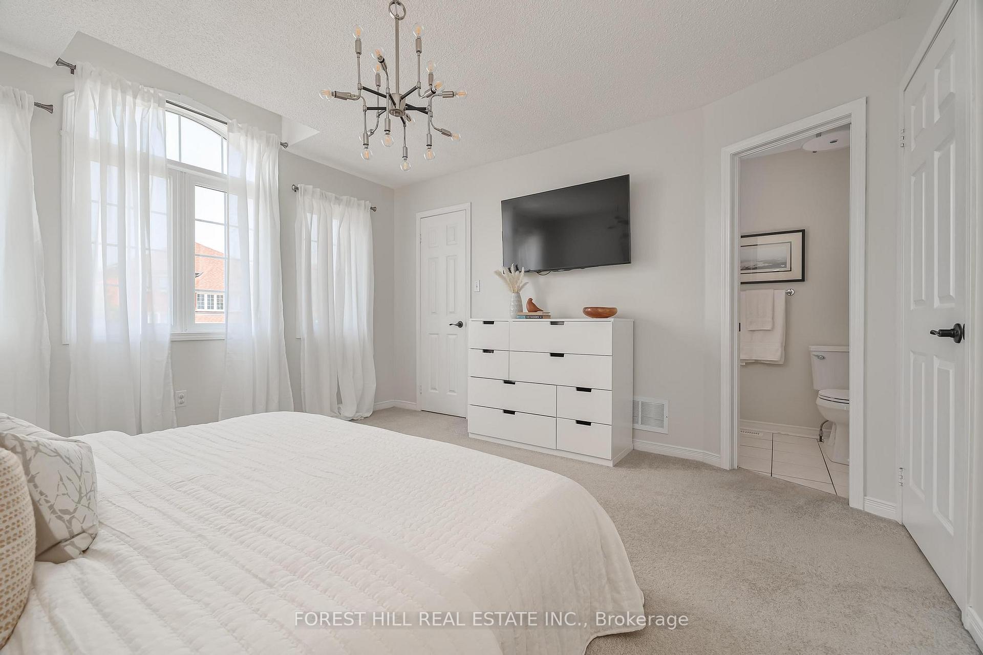 Photo 19 of 27 Yellowood Circle, Vaughan, Patterson — HOMEH