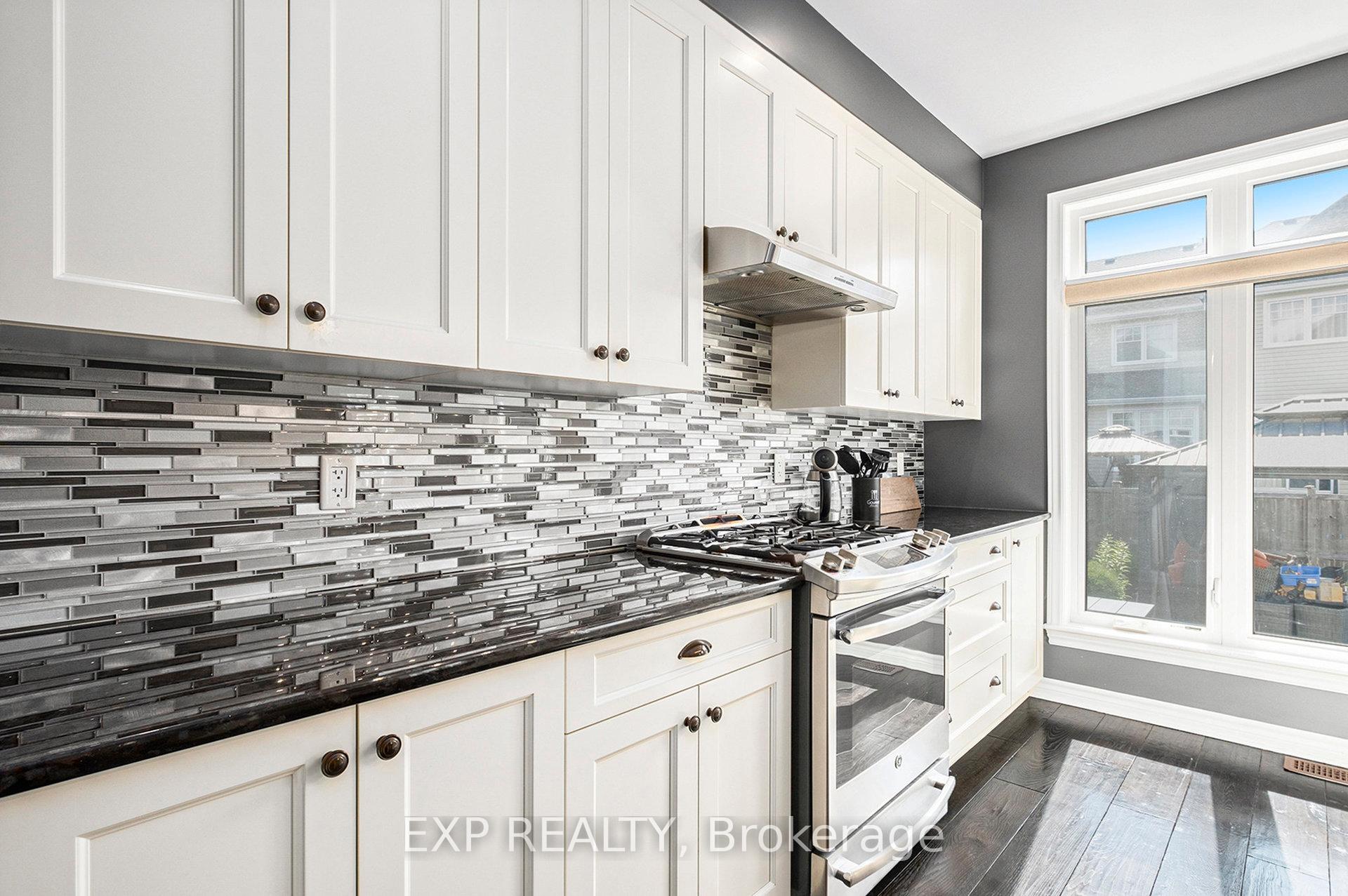 Photo 11 of 336 Towhee Place, Ottawa, Barrhaven - Half Moon Bay — HOMEH
