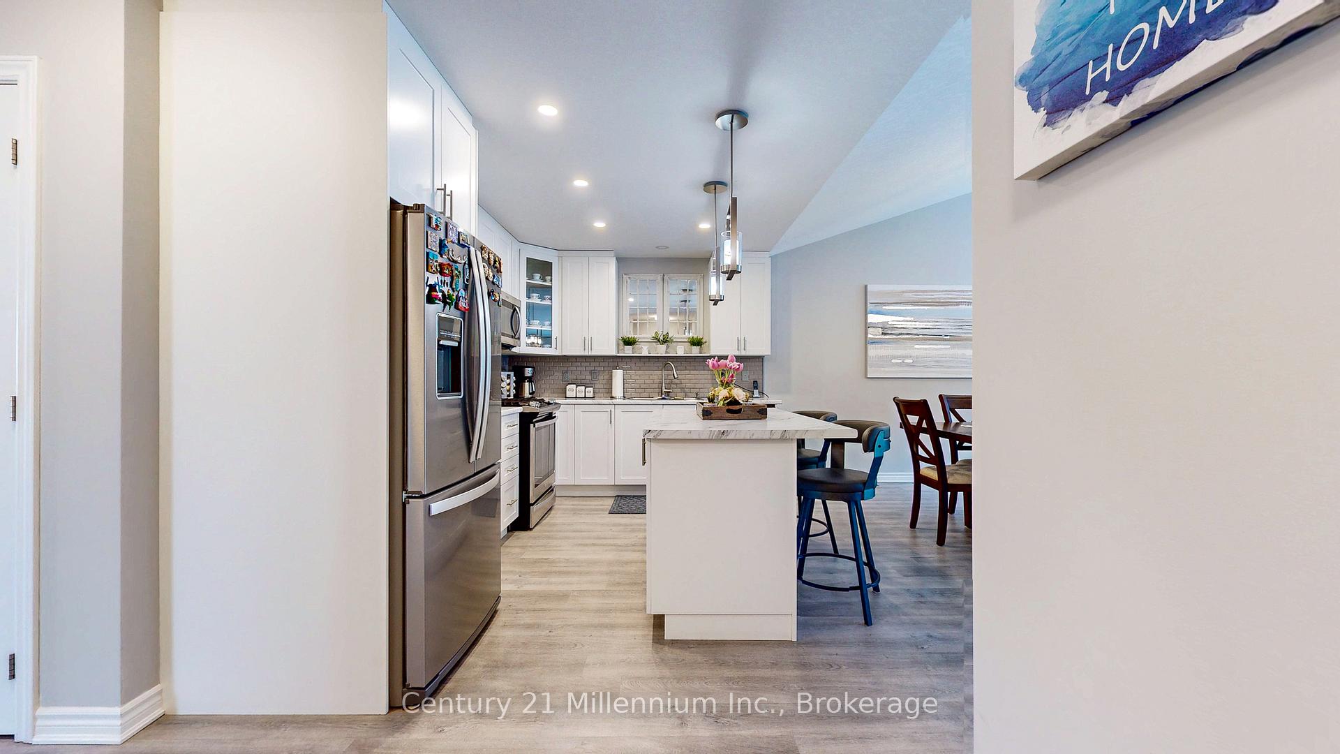 Photo 6 of 15 Ivy Crescent, Wasaga Beach — HOMEH