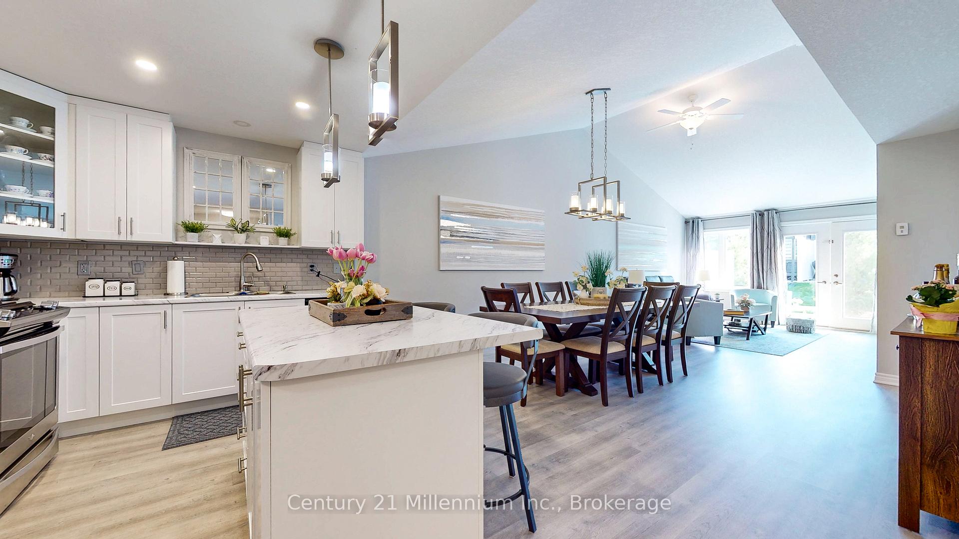 Photo 13 of 15 Ivy Crescent, Wasaga Beach — HOMEH