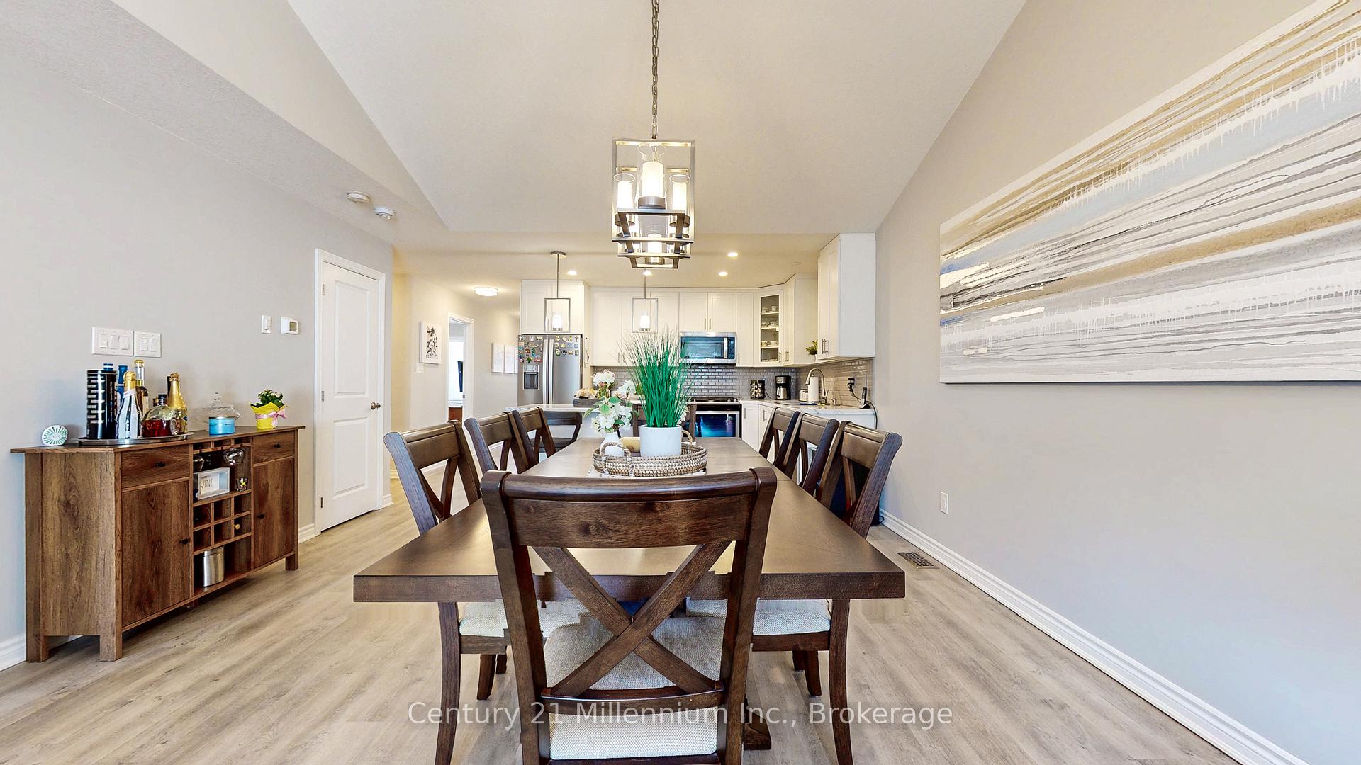 Photo 18 of 15 Ivy Crescent, Wasaga Beach — HOMEH
