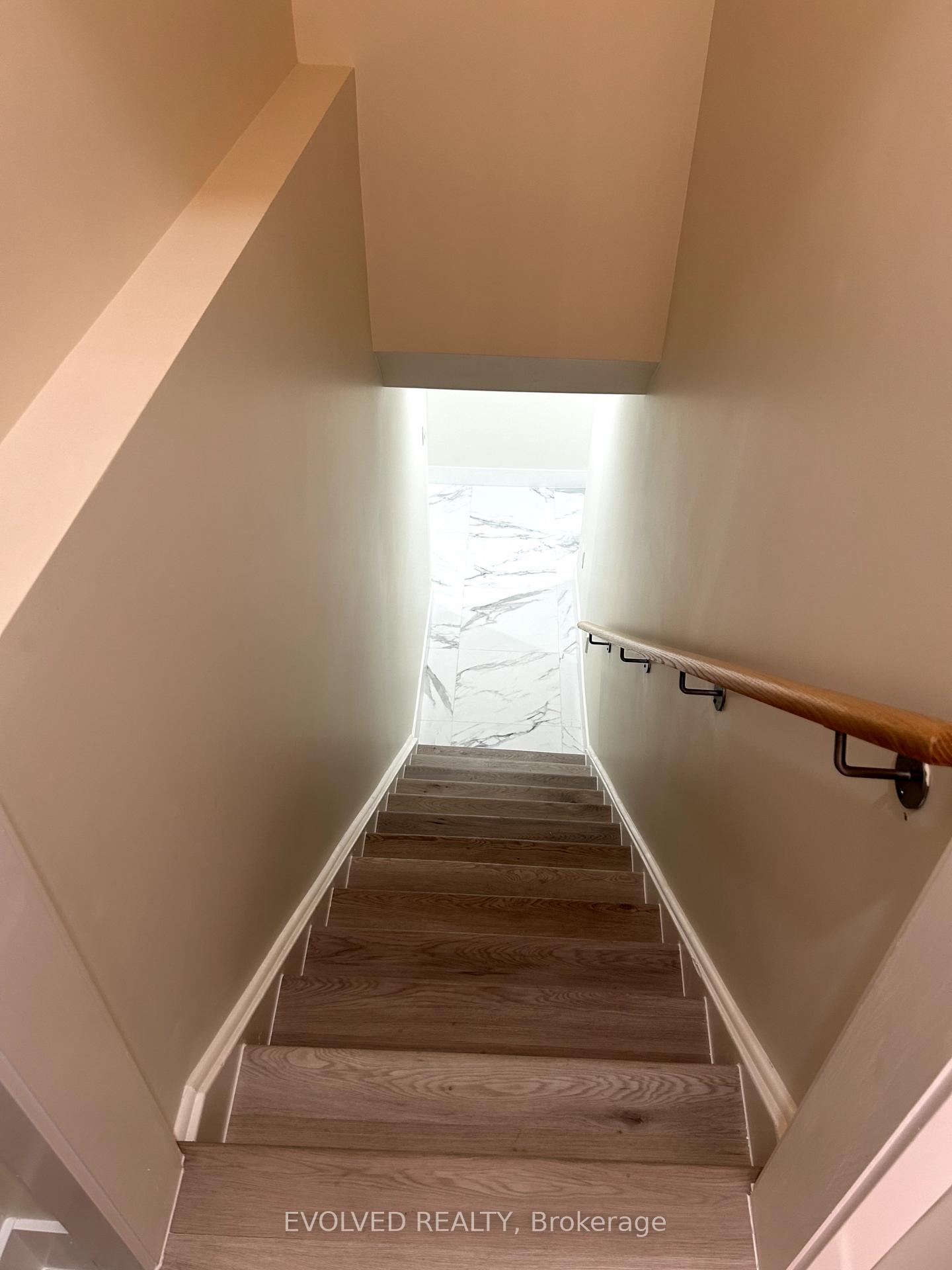 Photo 2 of Unit Lower Level, 42 Cannes Avenue, Vaughan, Vellore Village — HOMEH