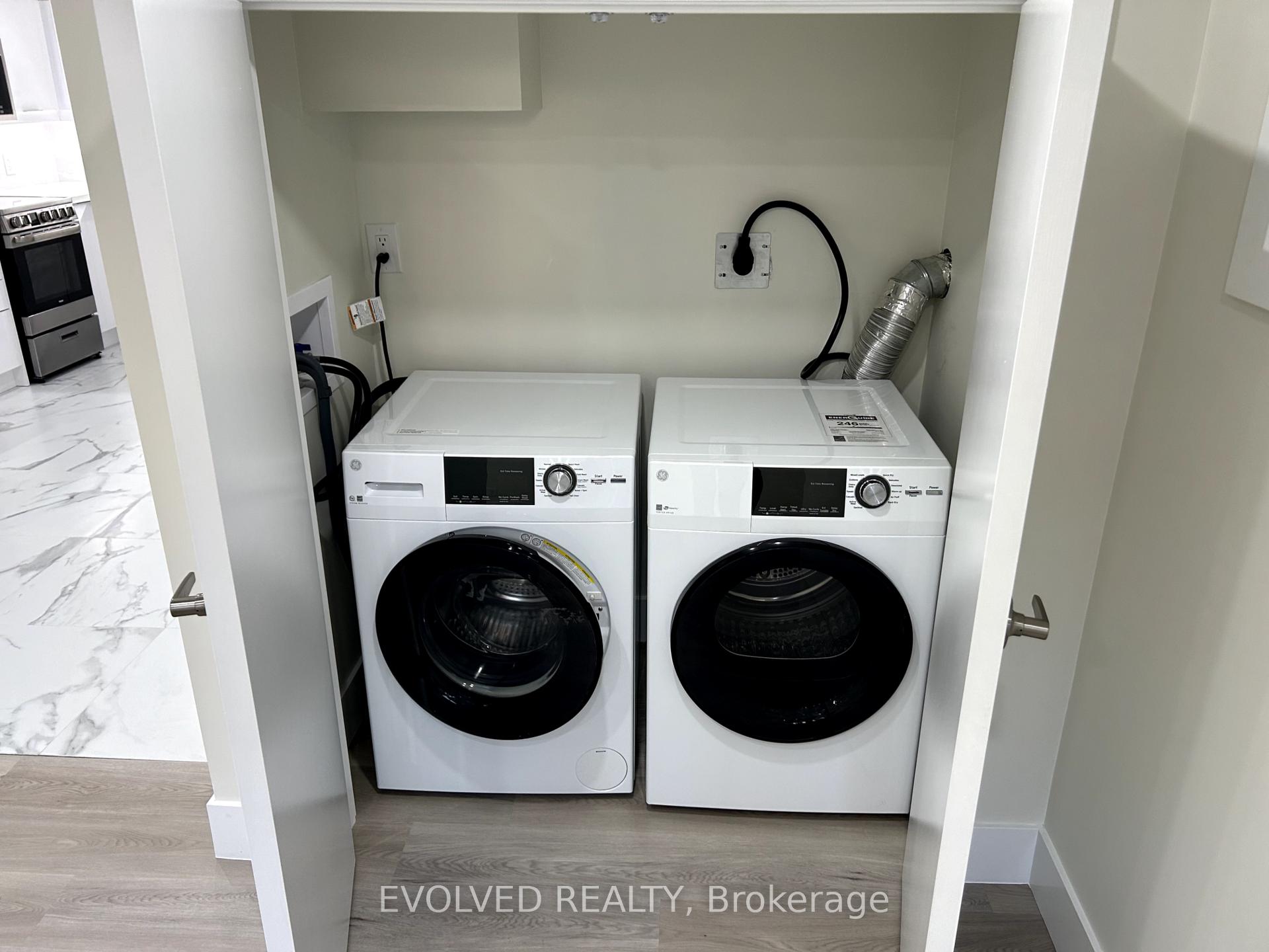 Photo 8 of Unit Lower Level, 42 Cannes Avenue, Vaughan, Vellore Village — HOMEH