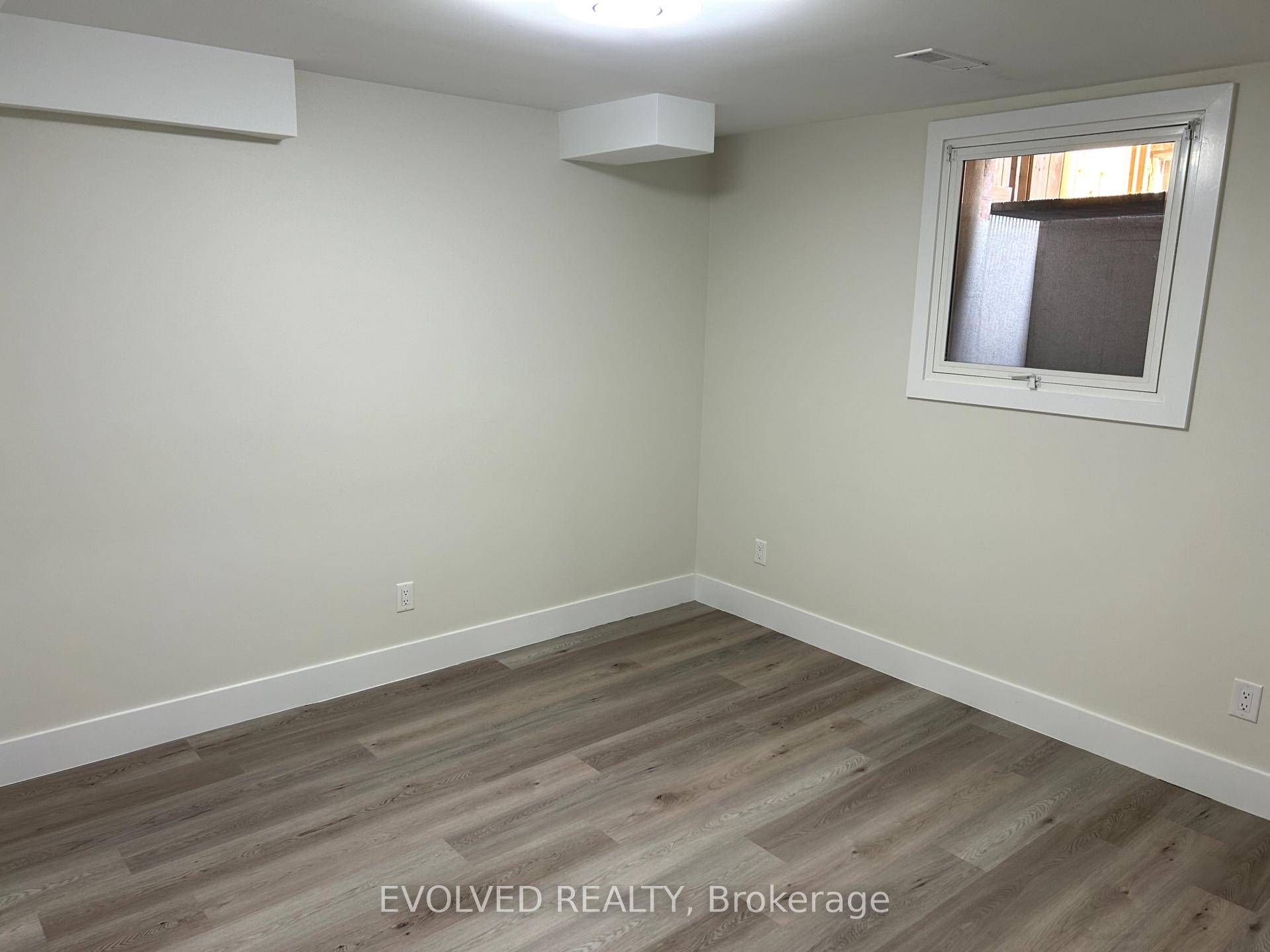 Photo 10 of Unit Lower Level, 42 Cannes Avenue, Vaughan, Vellore Village — HOMEH