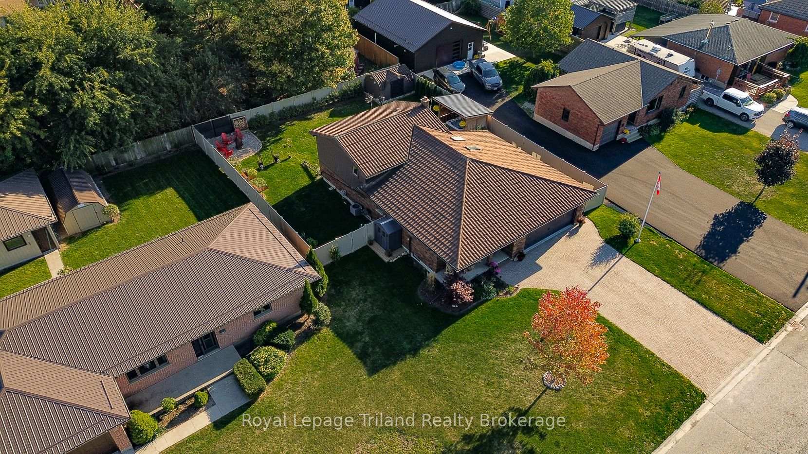 Photo 3 of 209 Brock Street, Zorra, Thamesford — HOMEH