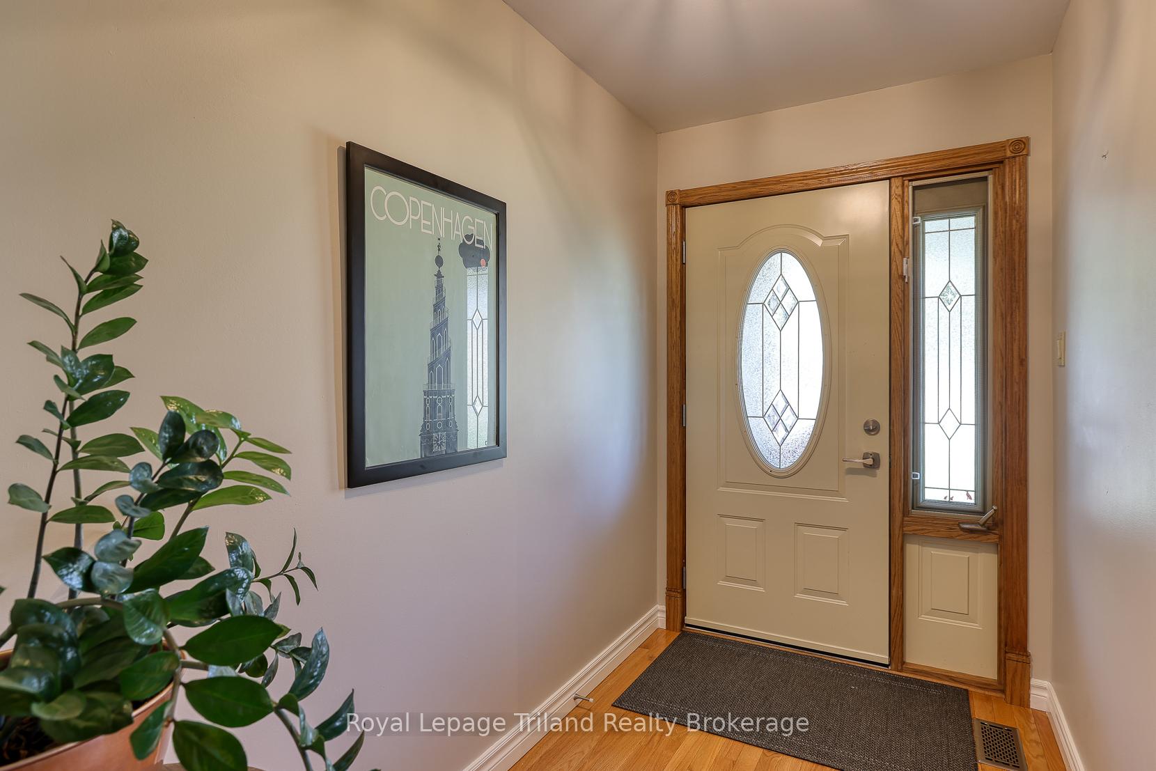 Photo 7 of 209 Brock Street, Zorra, Thamesford — HOMEH