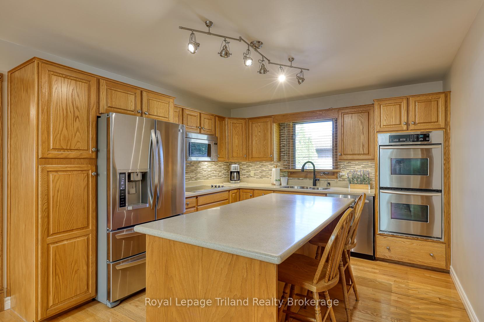 Photo 12 of 209 Brock Street, Zorra, Thamesford — HOMEH