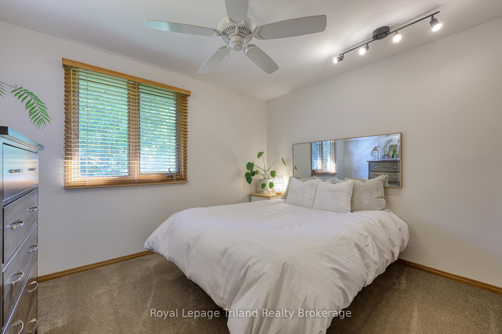 Photo 24 of 209 Brock Street, Zorra, Thamesford — HOMEH