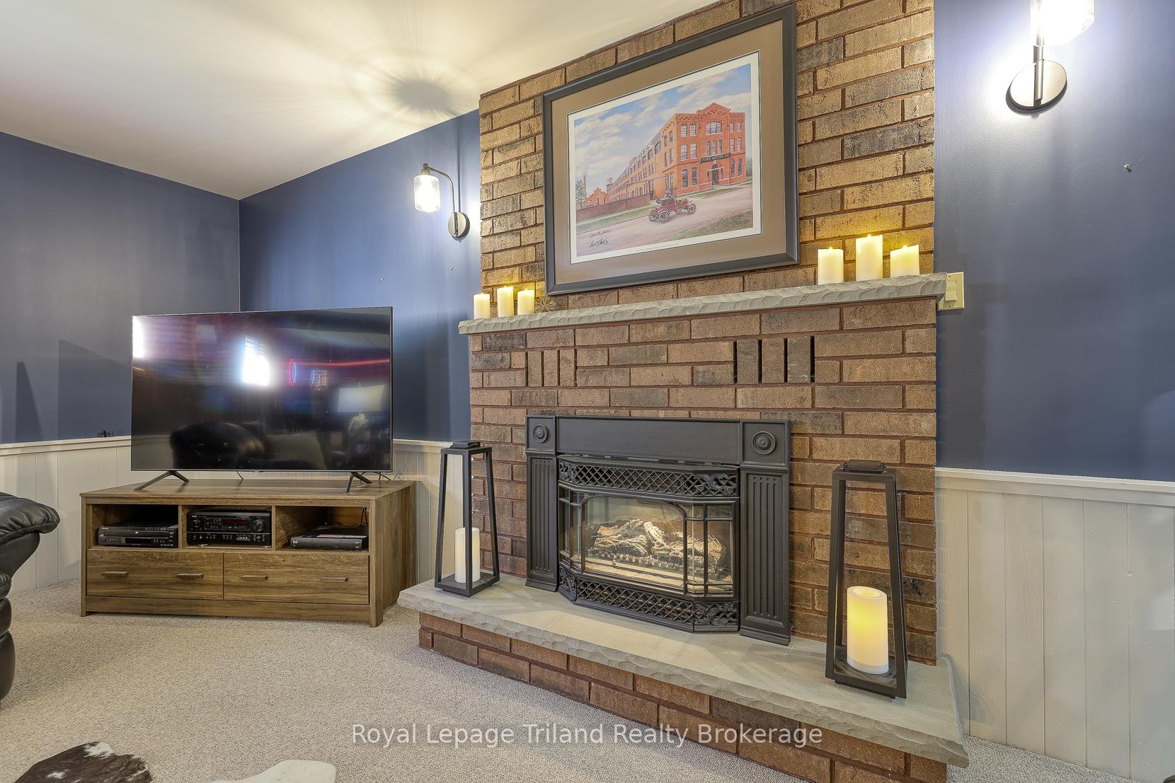 Photo 28 of 209 Brock Street, Zorra, Thamesford — HOMEH
