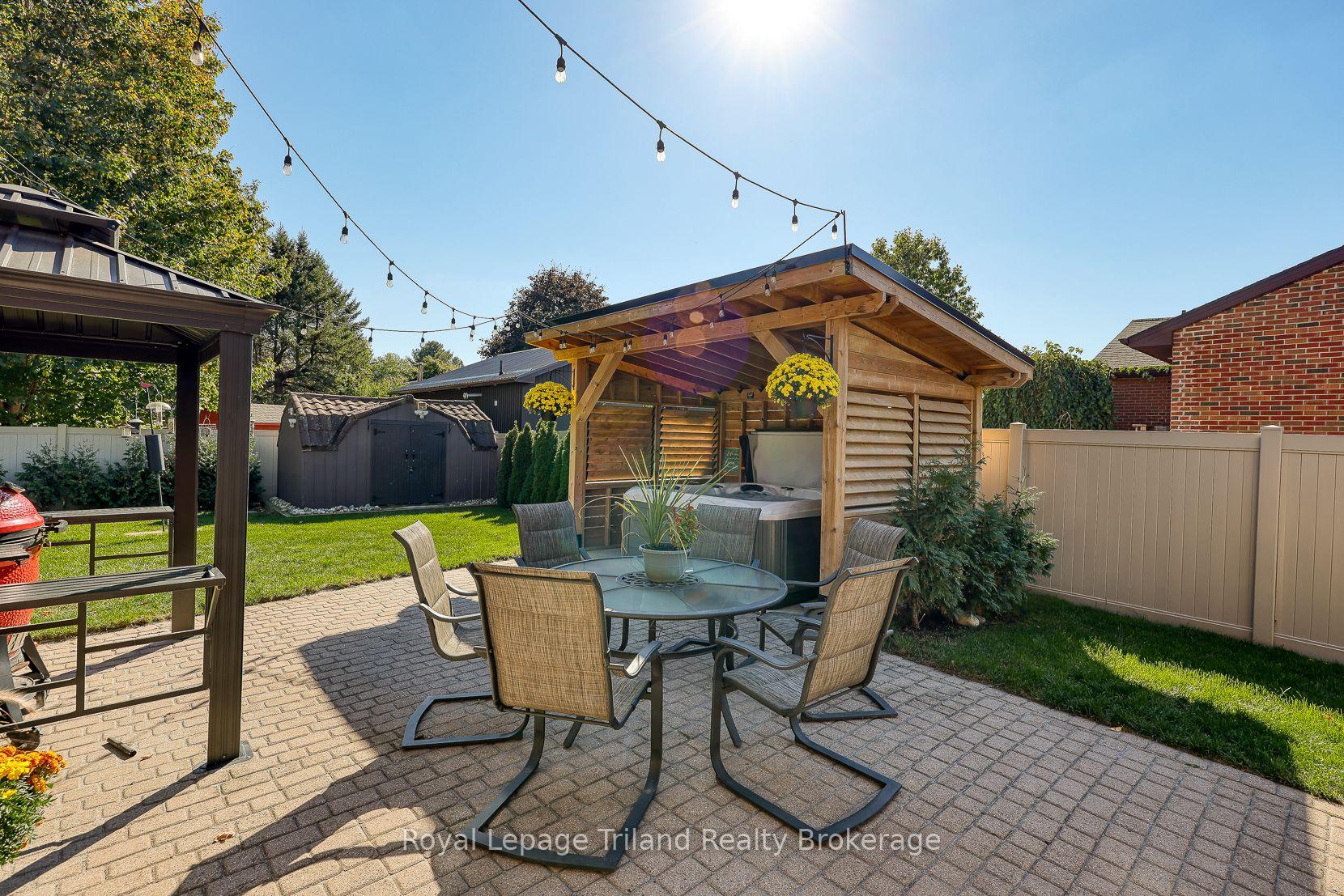 Photo 39 of 209 Brock Street, Zorra, Thamesford — HOMEH