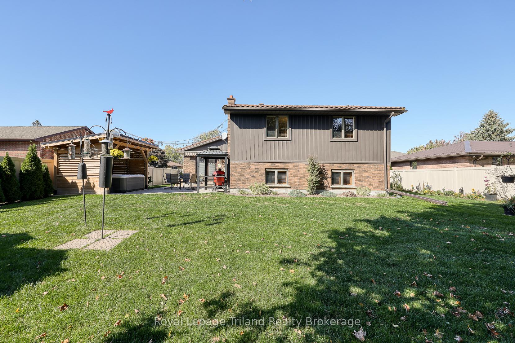 Photo 43 of 209 Brock Street, Zorra, Thamesford — HOMEH