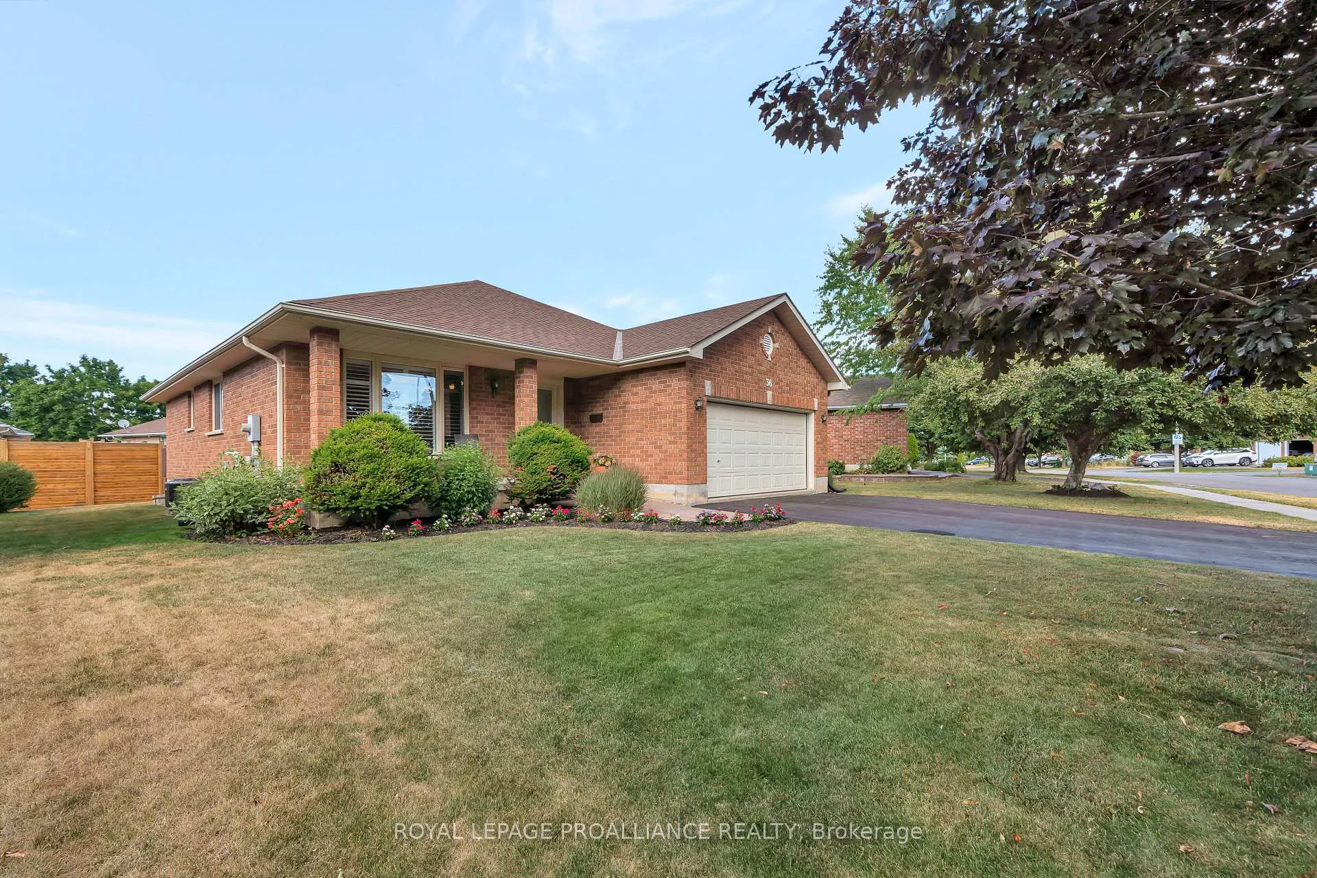 Photo 3 of 36 Oak Ridge Boulevard, Belleville, Belleville Ward — HOMEH
