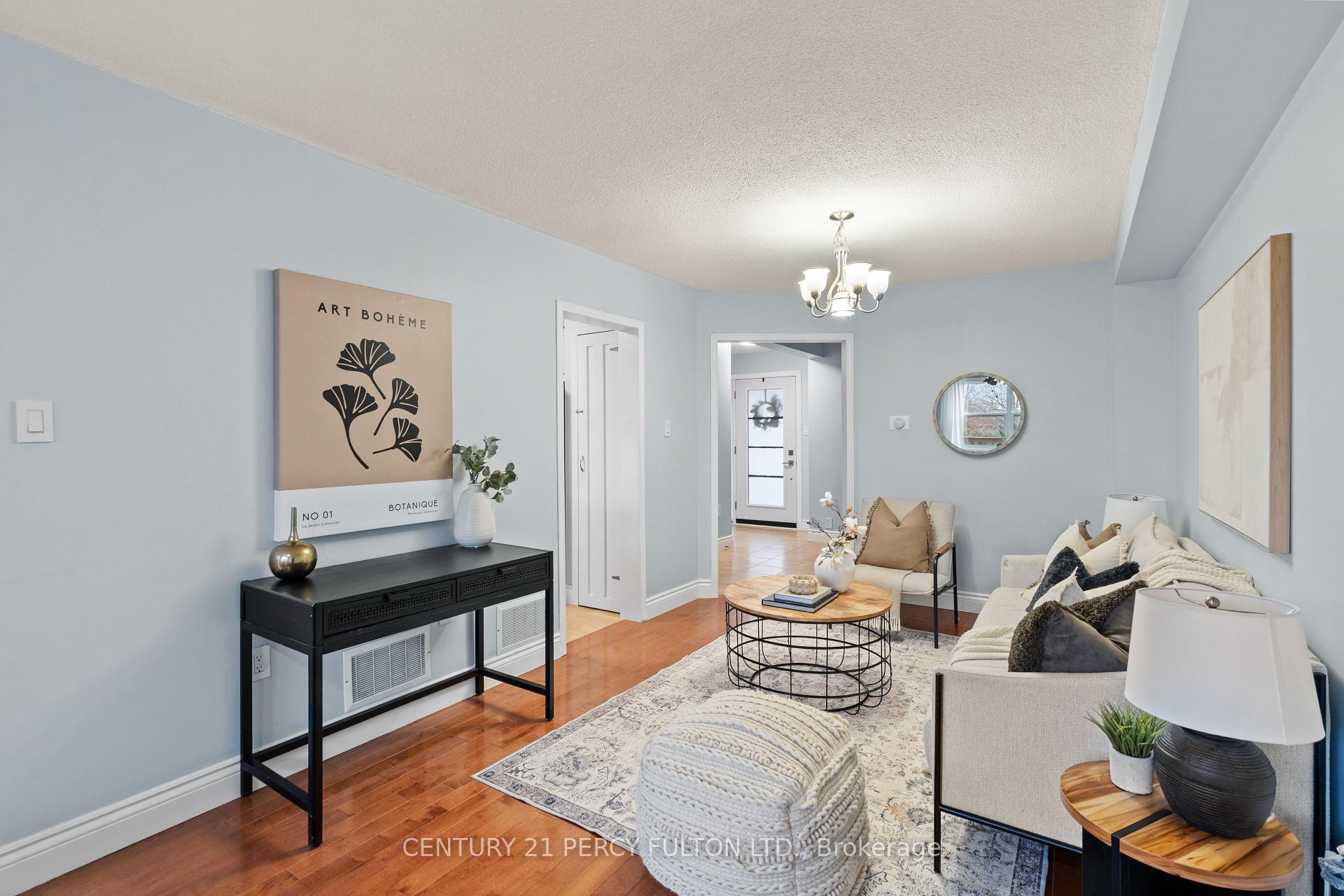 Photo 16 of 25 Heaver Drive, Whitby, Pringle Creek — HOMEH
