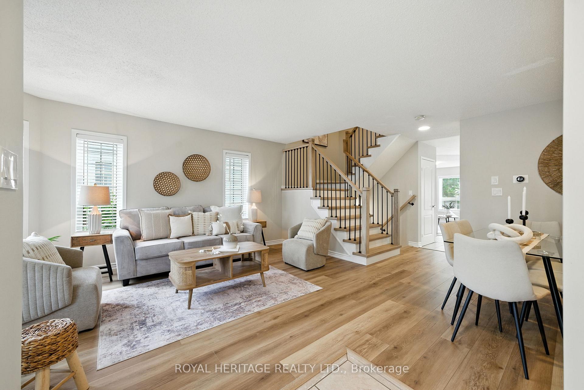 Photo 6 of 159 Carnwith Drive E, Whitby, Brooklin — HOMEH