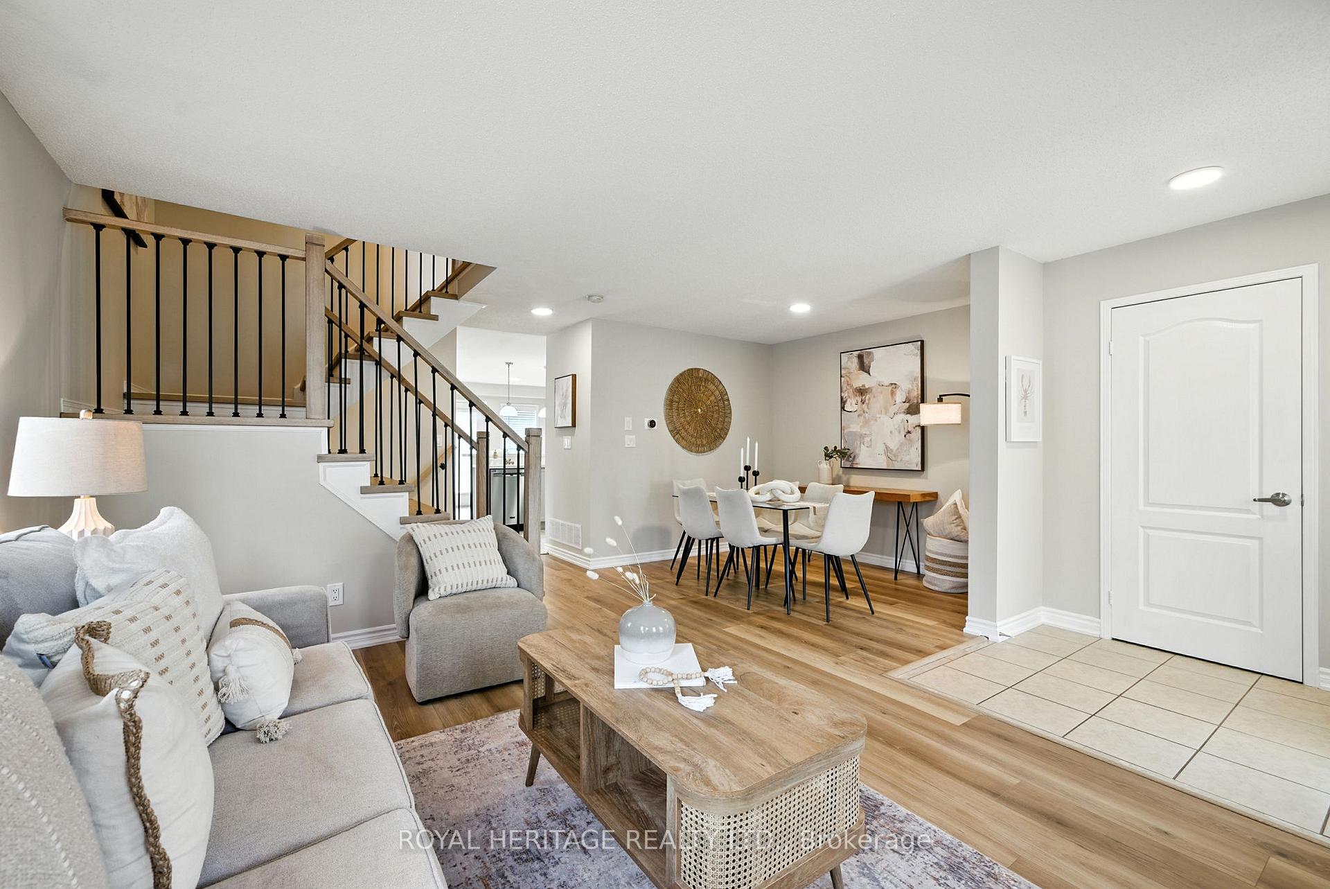 Photo 9 of 159 Carnwith Drive E, Whitby, Brooklin — HOMEH