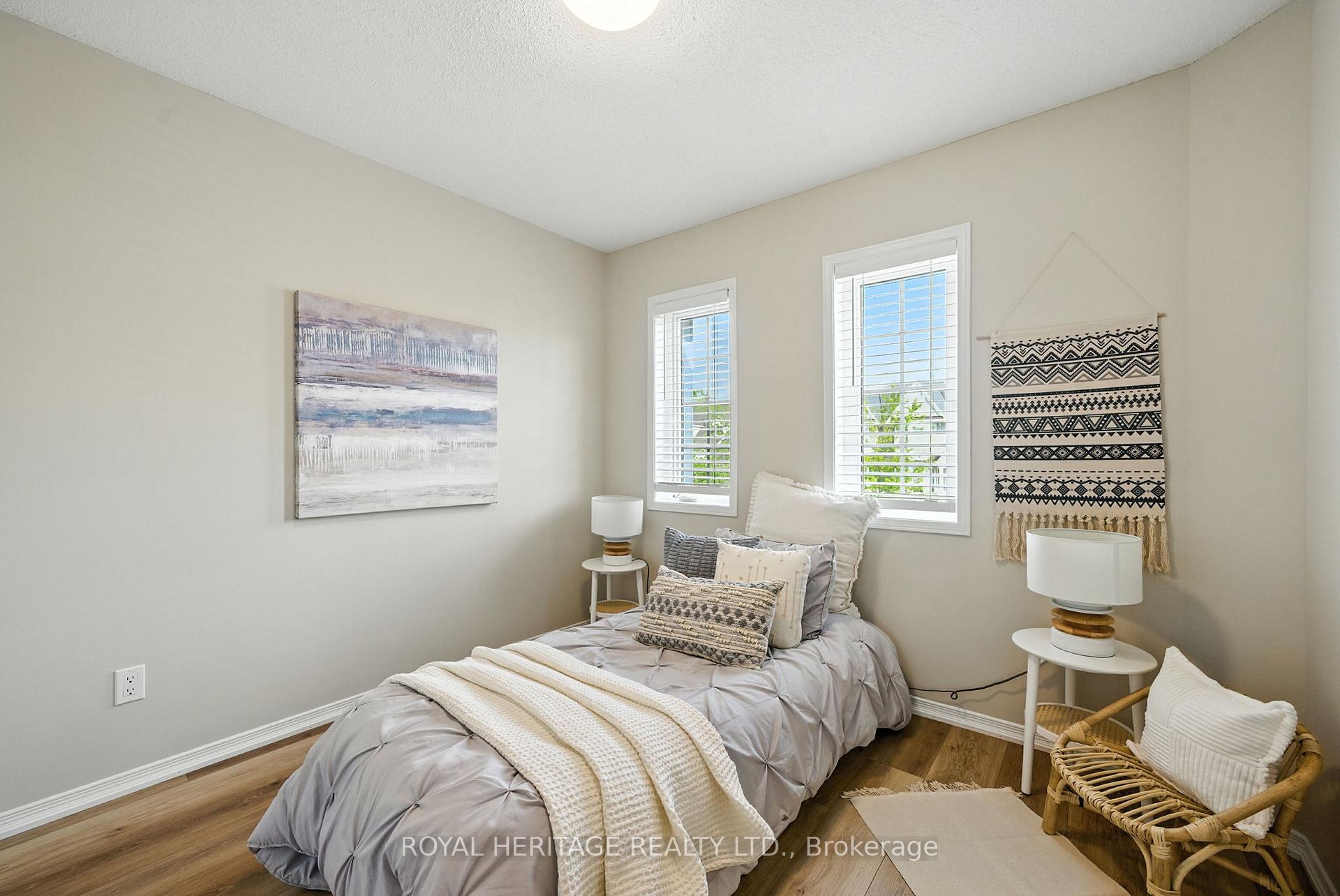 Photo 27 of 159 Carnwith Drive E, Whitby, Brooklin — HOMEH