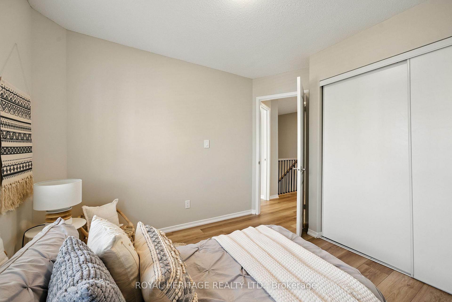 Photo 28 of 159 Carnwith Drive E, Whitby, Brooklin — HOMEH