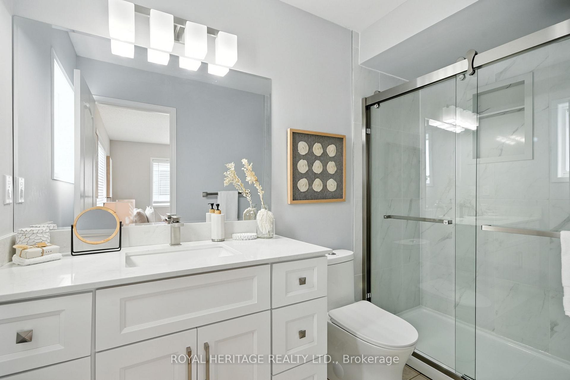 Photo 35 of 159 Carnwith Drive E, Whitby, Brooklin — HOMEH