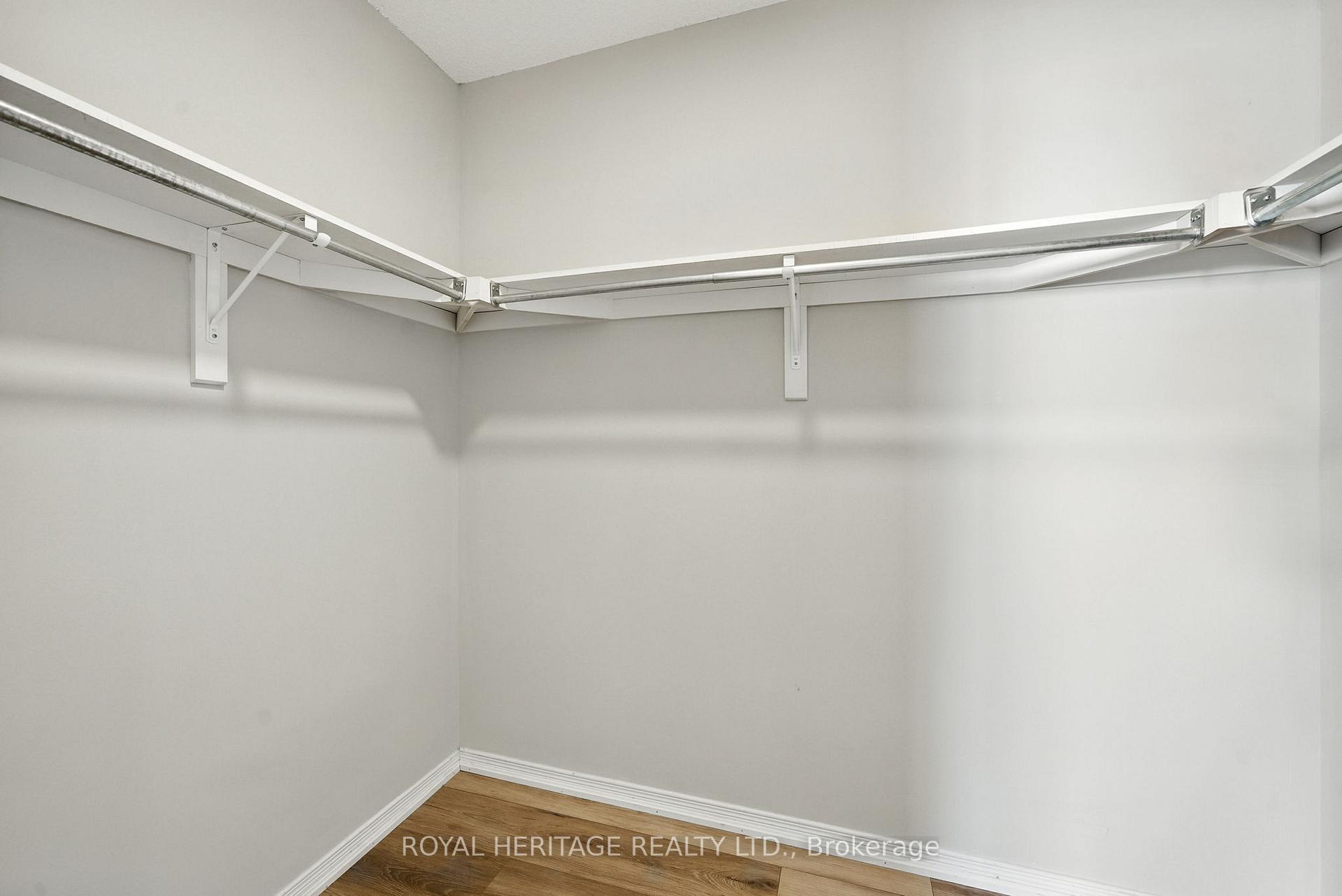 Photo 36 of 159 Carnwith Drive E, Whitby, Brooklin — HOMEH