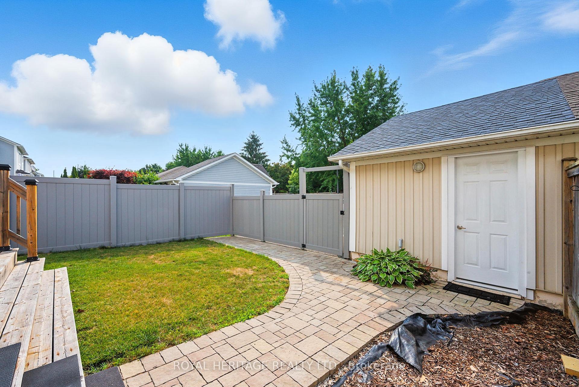 Photo 47 of 159 Carnwith Drive E, Whitby, Brooklin — HOMEH
