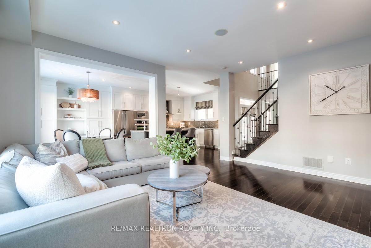 Photo 10 of 55 Herbert Wales Crescent, Markham, Victoria Square — HOMEH