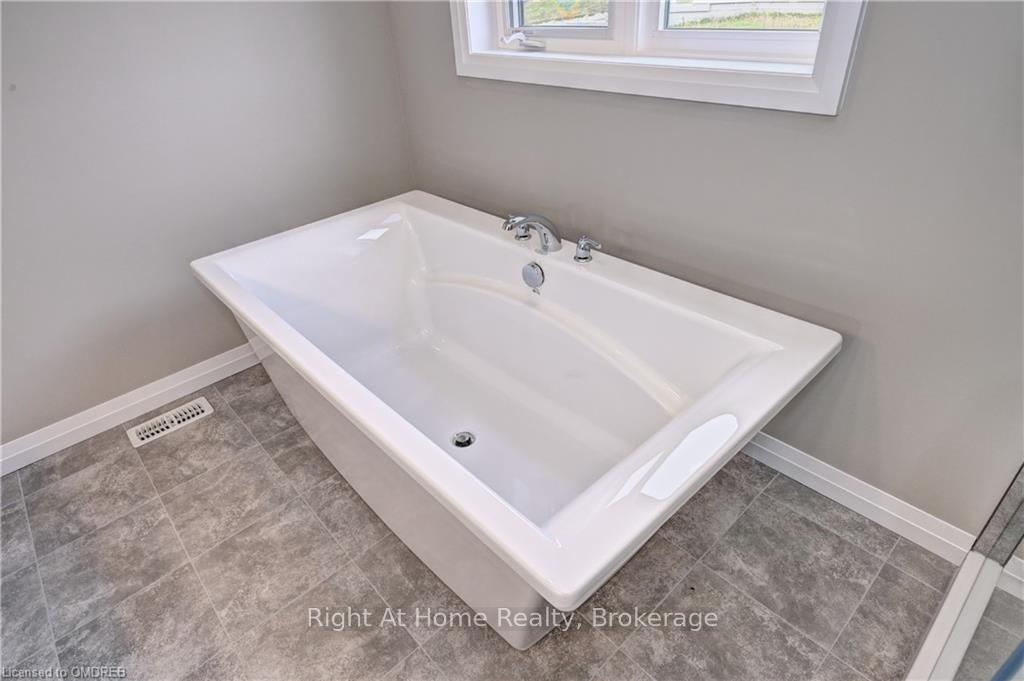 Photo 26 of 442 Westhaven Street, Waterloo — HOMEH