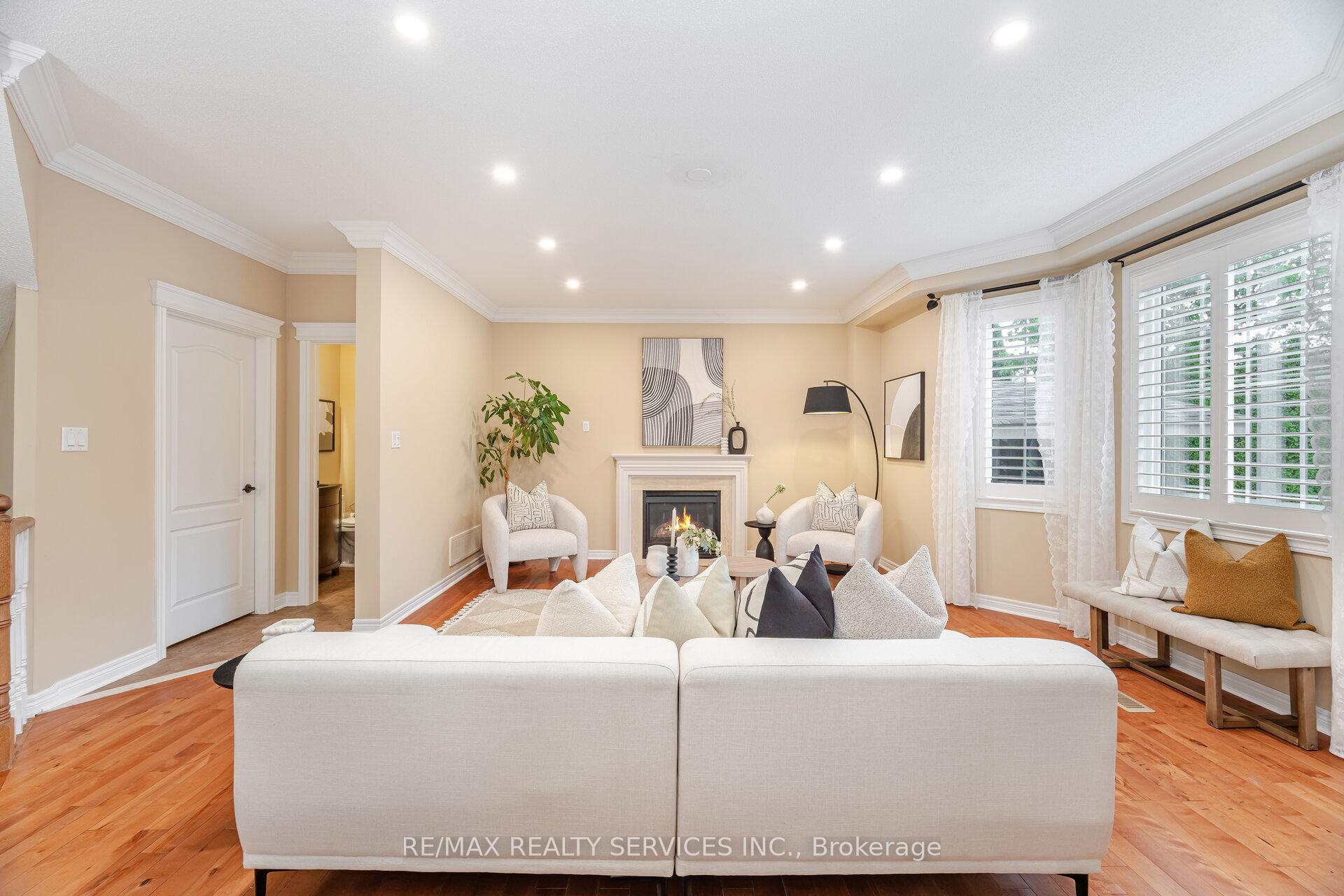 Photo 14 of 15 Bianca Drive, Whitby, Brooklin — HOMEH