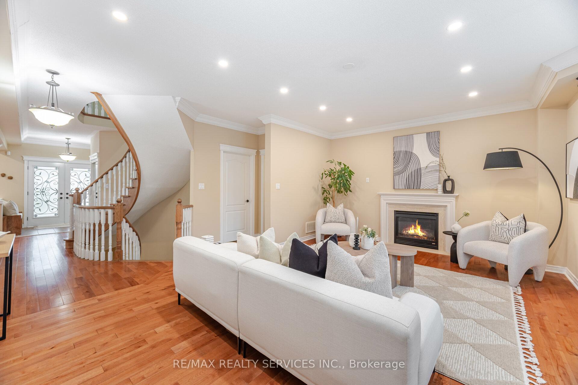 Photo 18 of 15 Bianca Drive, Whitby, Brooklin — HOMEH