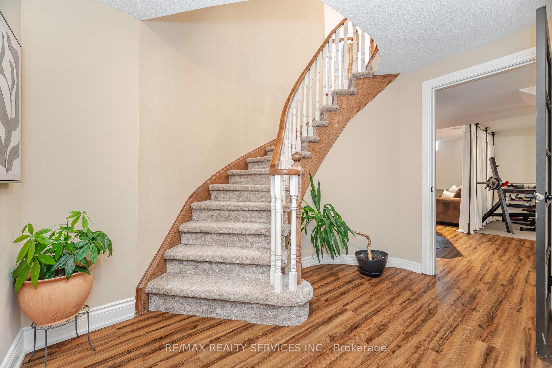 Photo 36 of 15 Bianca Drive, Whitby, Brooklin — HOMEH