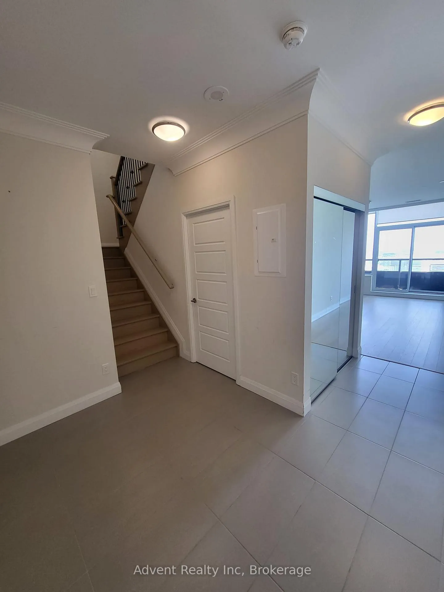 Photo 1 of Unit Ph6, 15 Water Walk Drive, Markham, Unionville — HOMEH