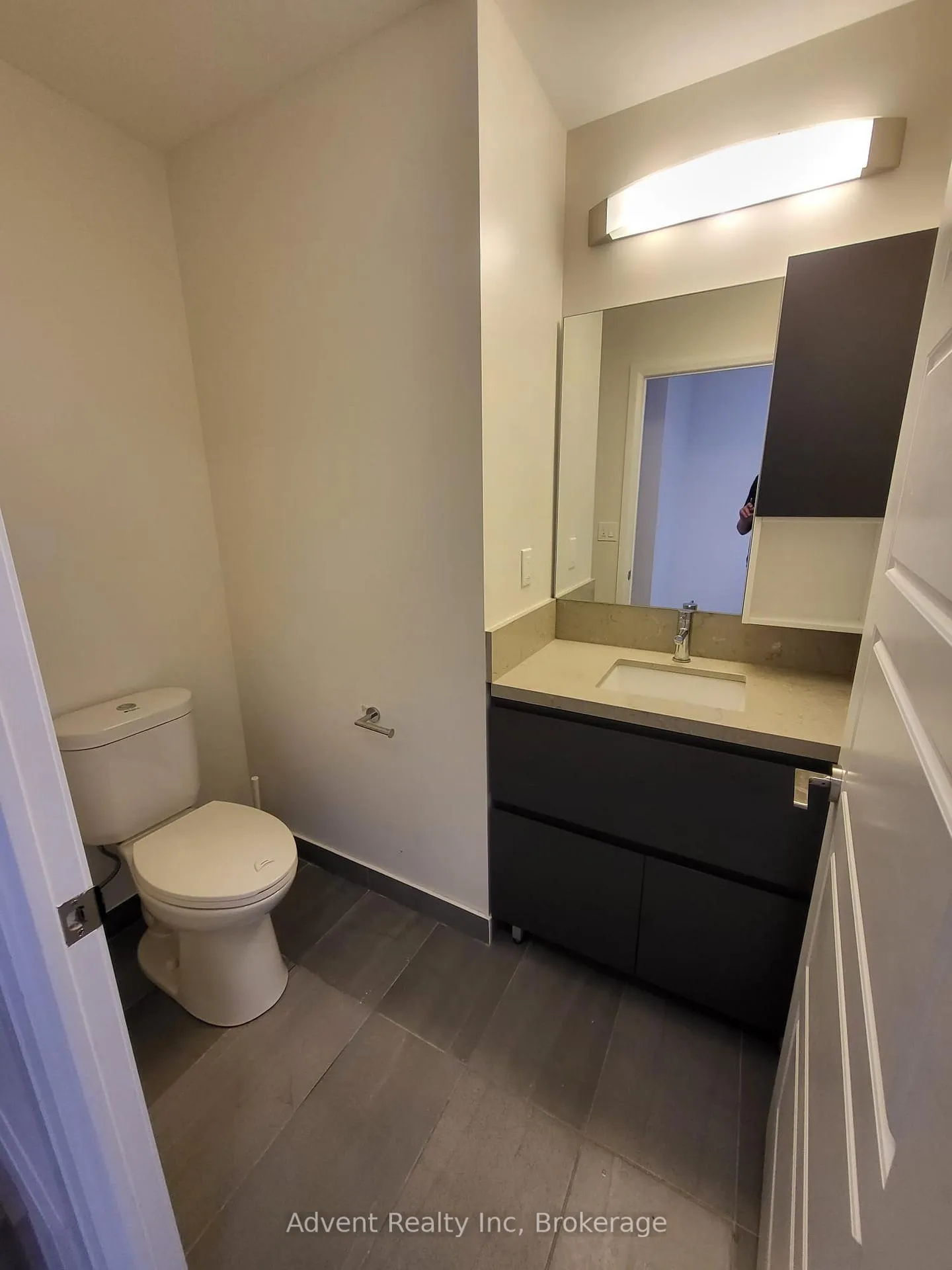Photo 6 of Unit Ph6, 15 Water Walk Drive, Markham, Unionville — HOMEH