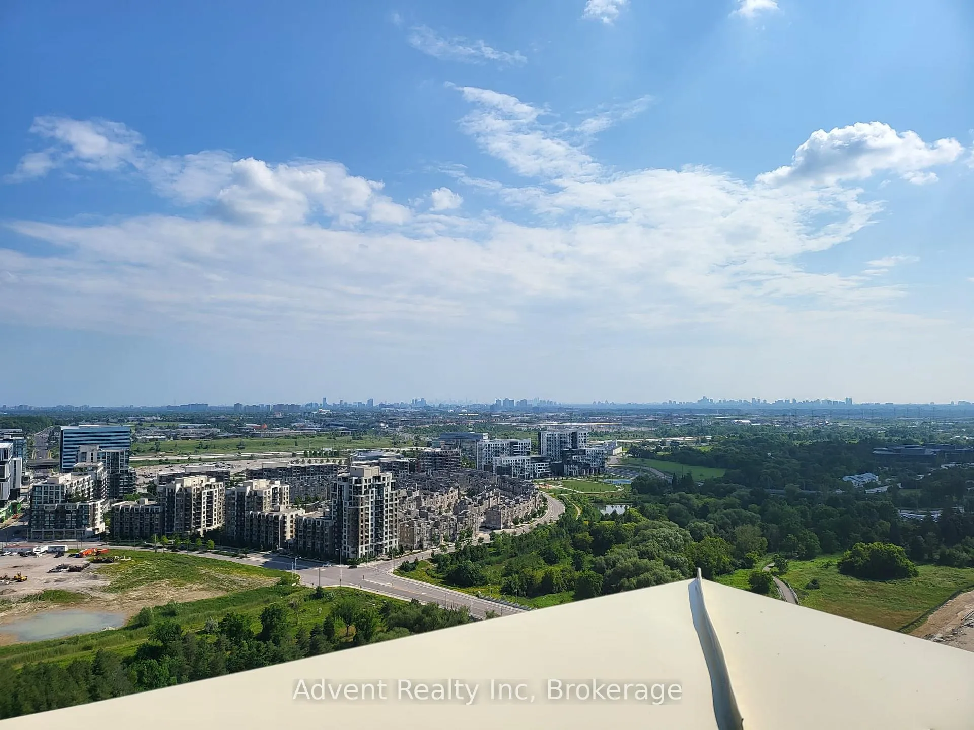 Photo 17 of Unit Ph6, 15 Water Walk Drive, Markham, Unionville — HOMEH