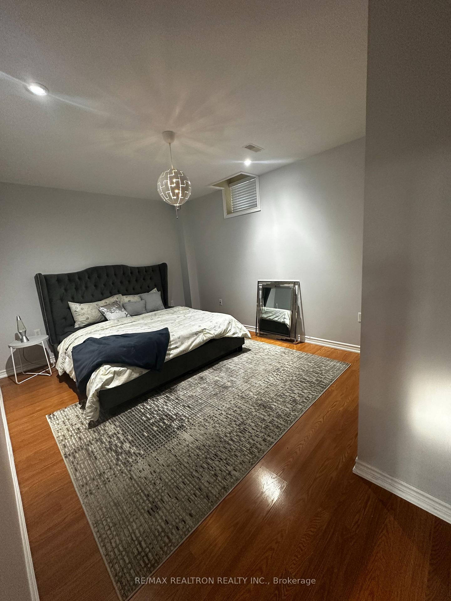 Photo 7 of 211 Cannes Avenue, Vaughan, Vellore Village — HOMEH