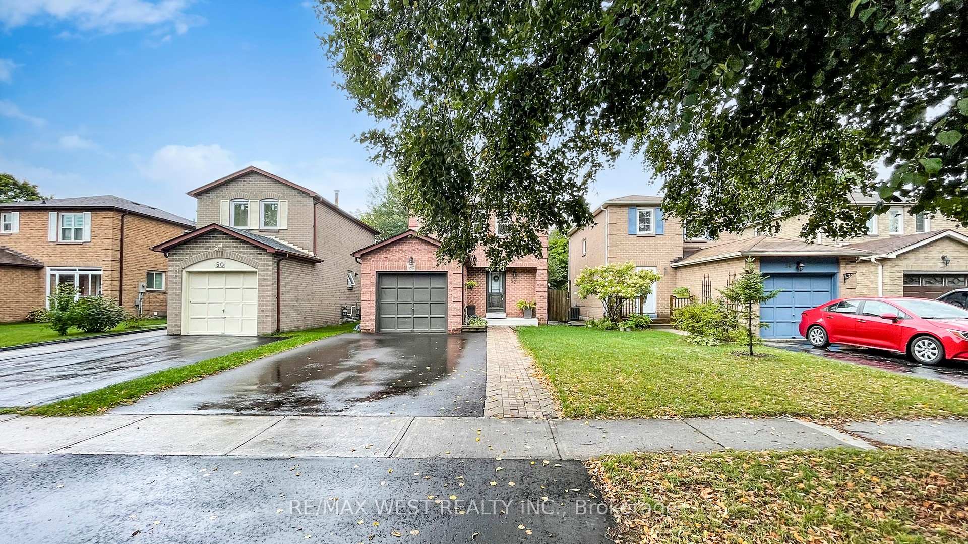 Photo 3 of 52 Radford Drive, Ajax, Central West — HOMEH