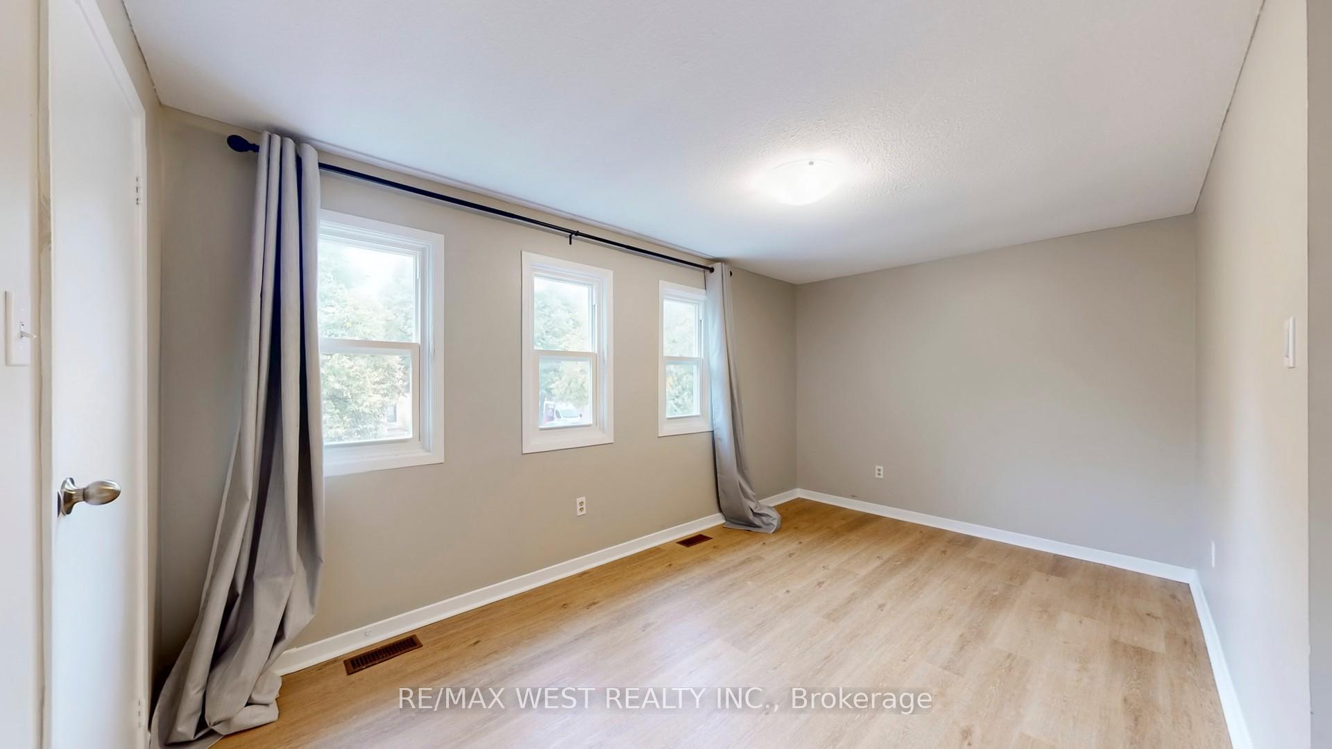 Photo 29 of 52 Radford Drive, Ajax, Central West — HOMEH
