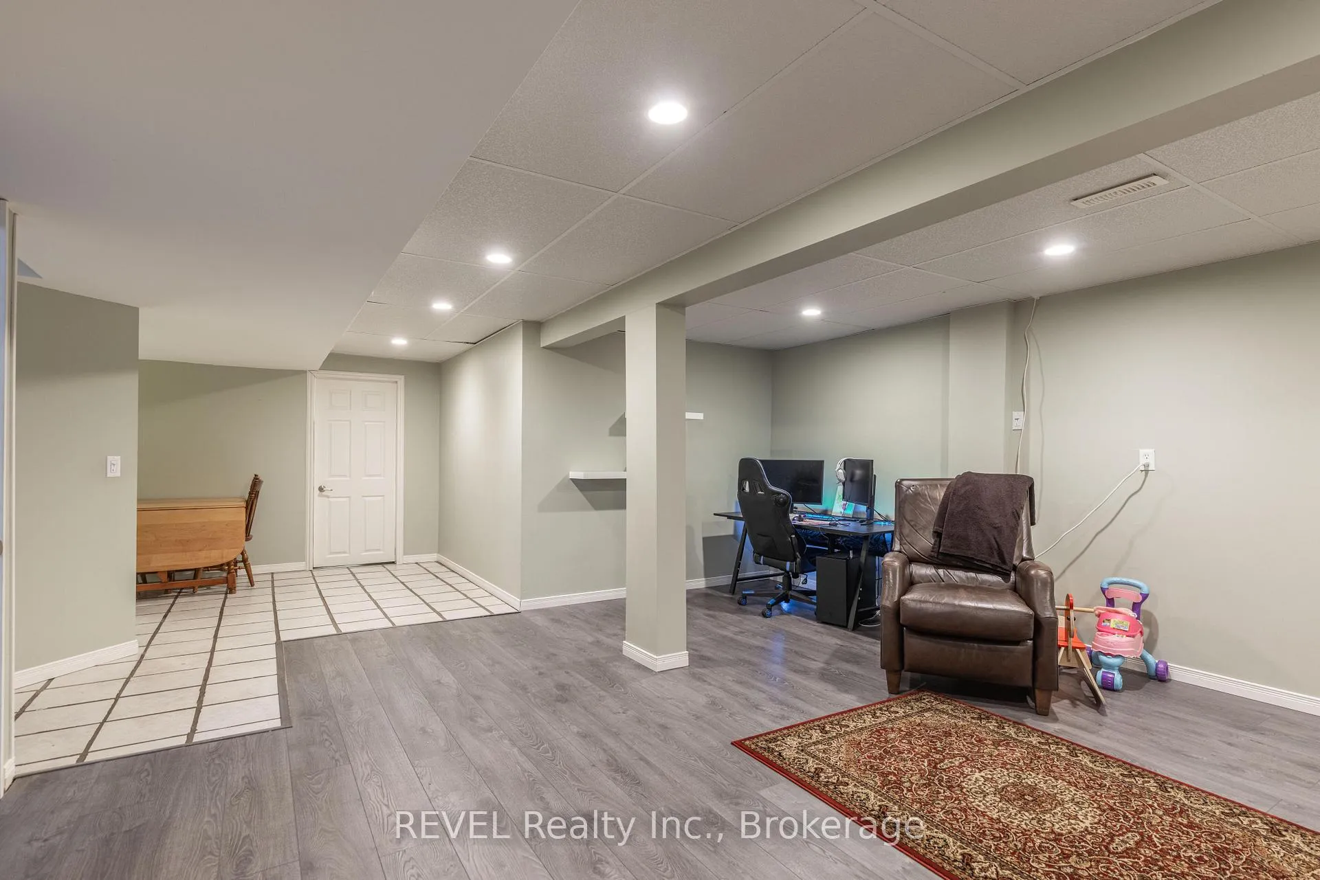 Photo 15 of 3 Newleaf Crescent, Welland, N. Welland — HOMEH