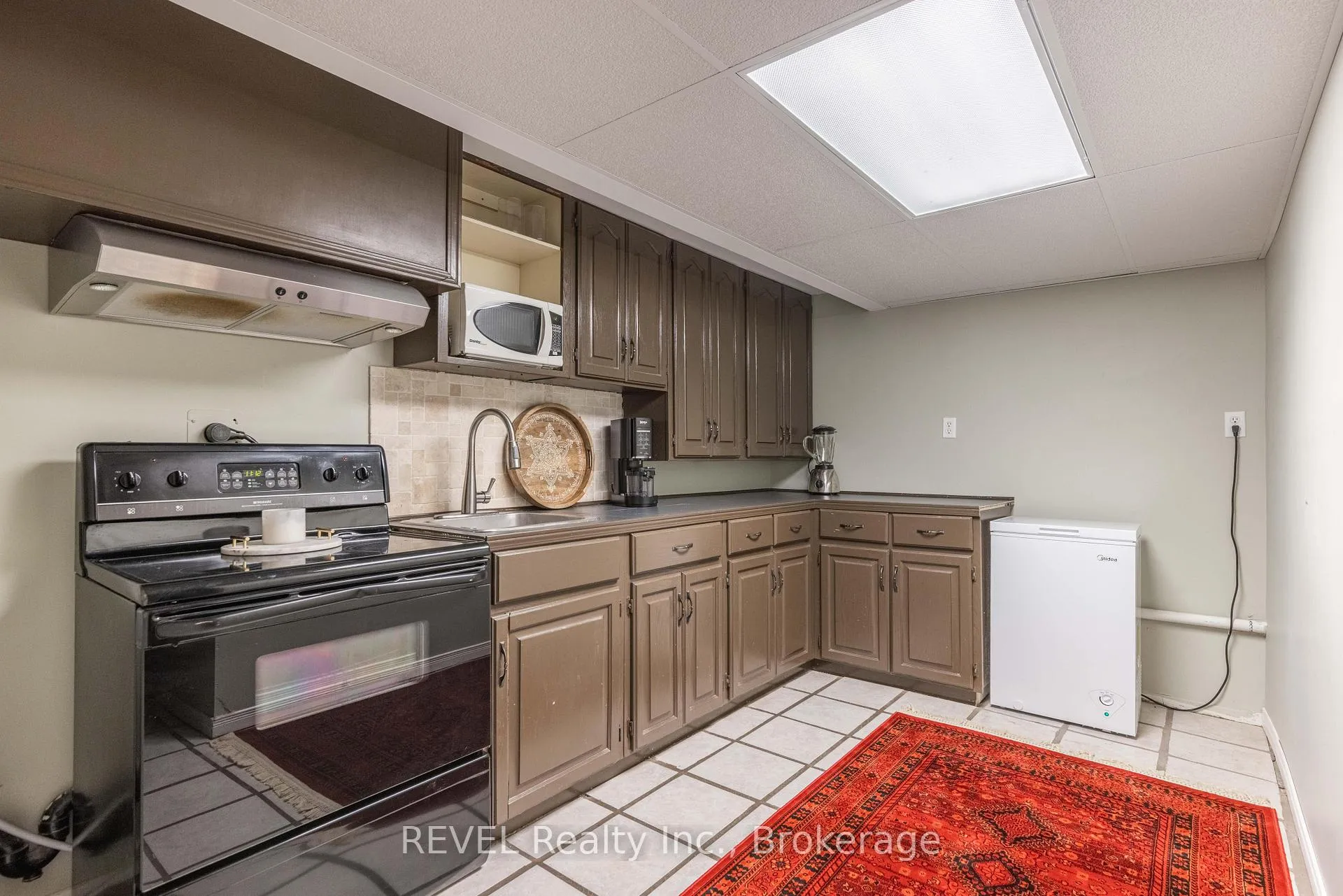 Photo 16 of 3 Newleaf Crescent, Welland, N. Welland — HOMEH