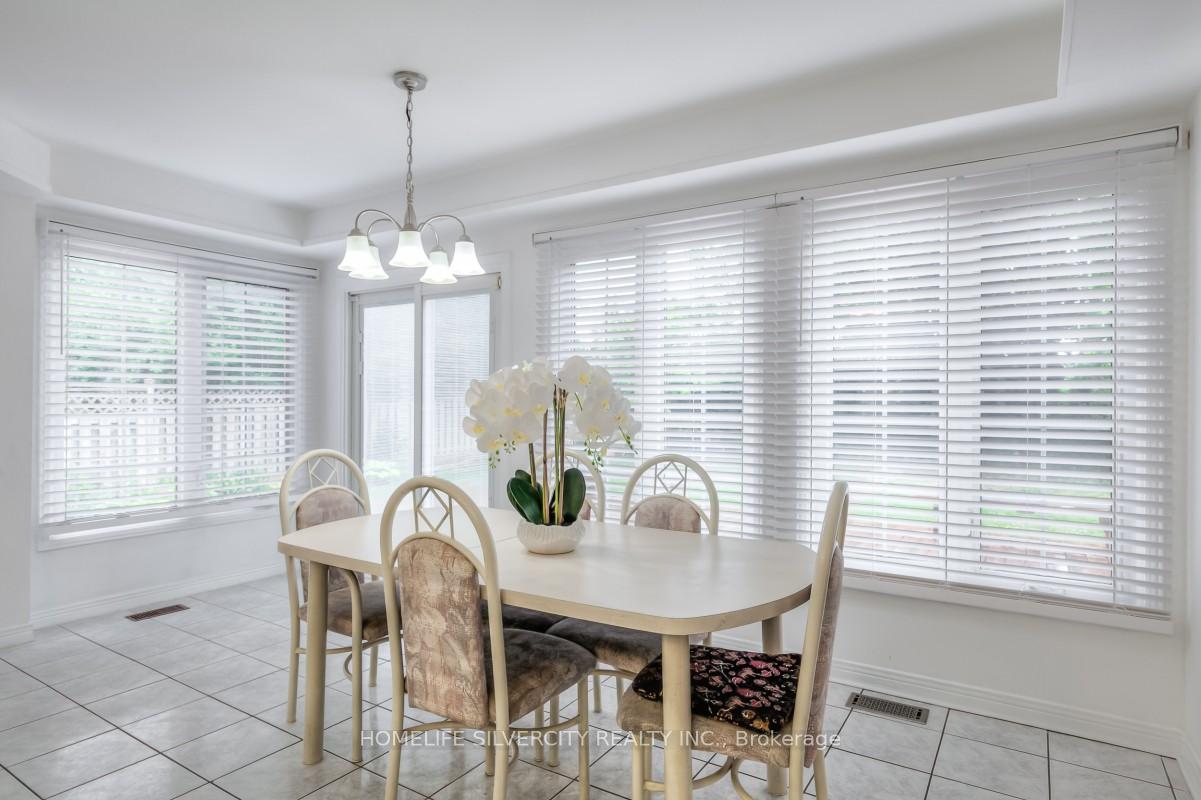 Photo 10 of 5 Braebrook Drive, Whitby, Rolling Acres — HOMEH