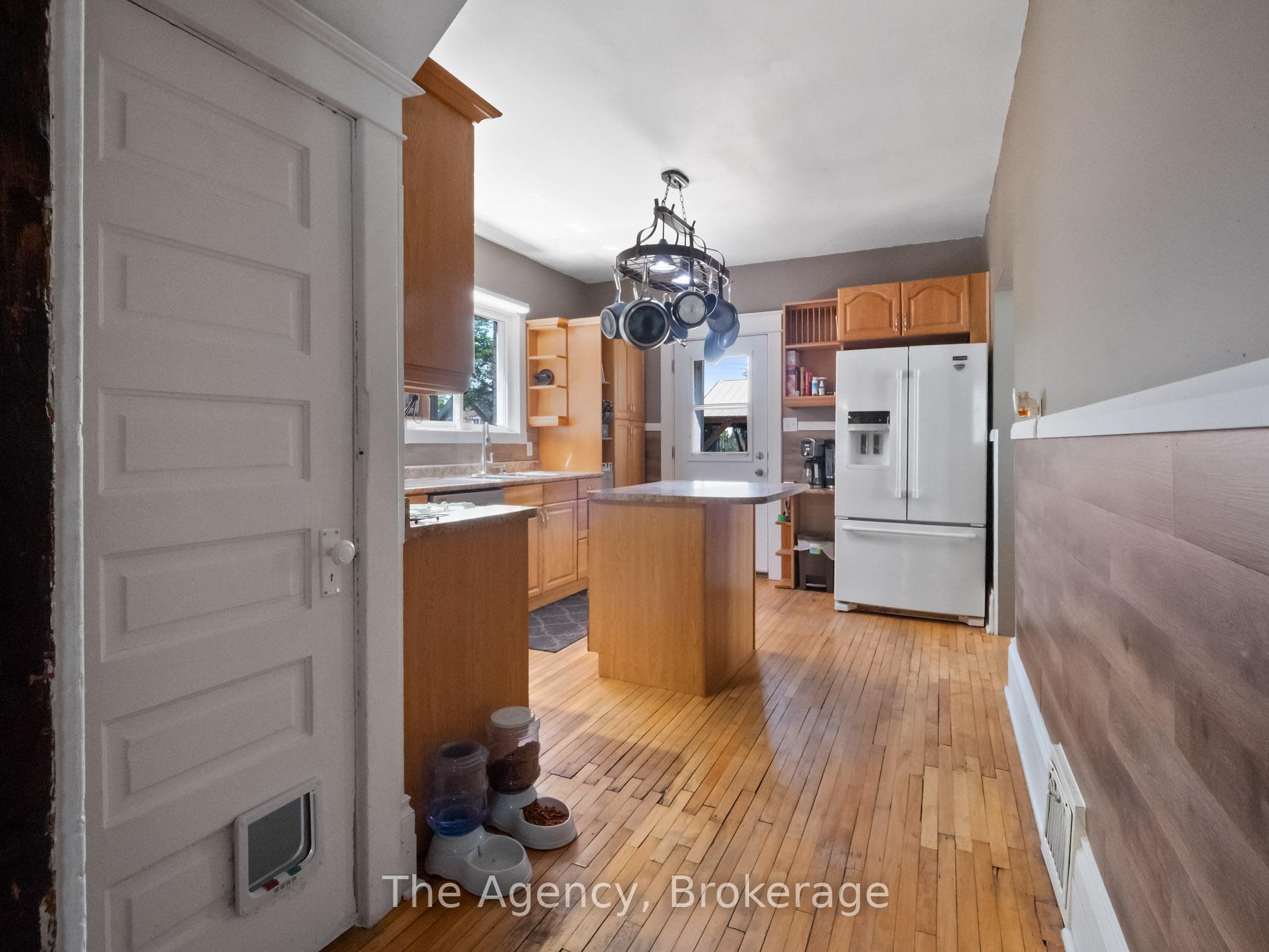 Photo 6 of 48 Grove Street, Welland, Welland Downtown — HOMEH