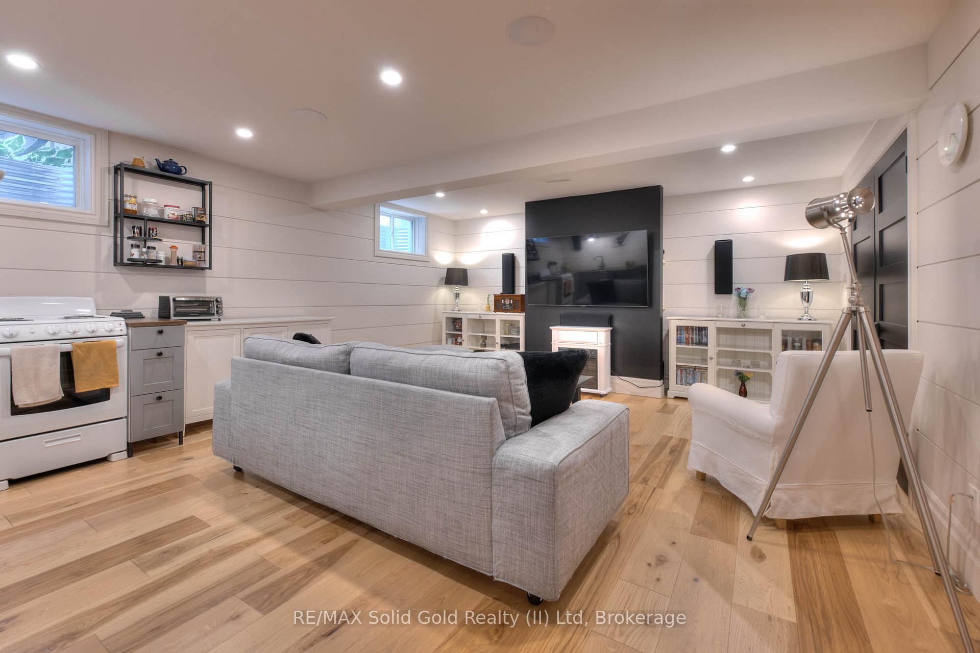 Photo 35 of 206 Brookmead Street, Woolwich — HOMEH