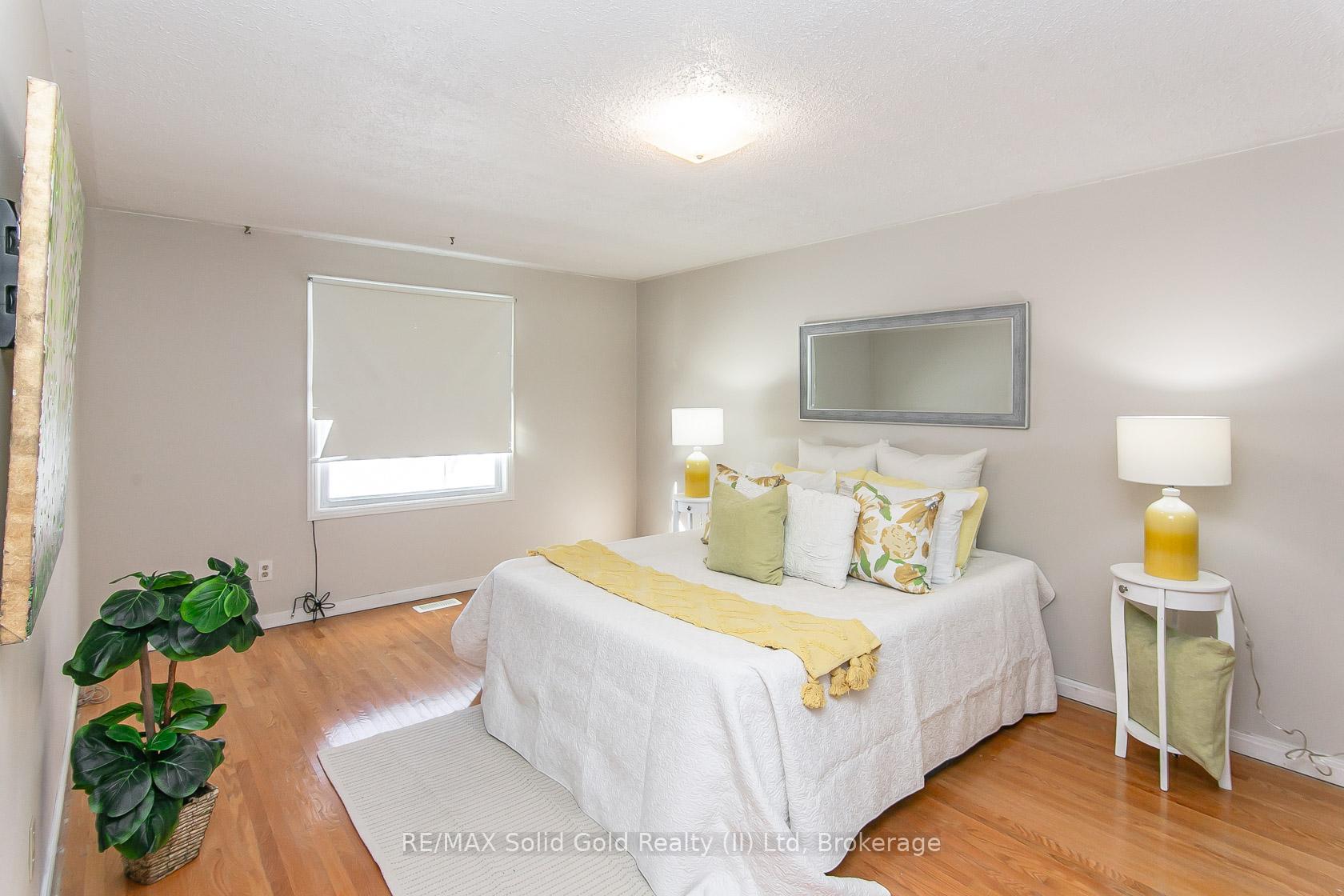 Photo 16 of 464 Hazel Street, Waterloo — HOMEH