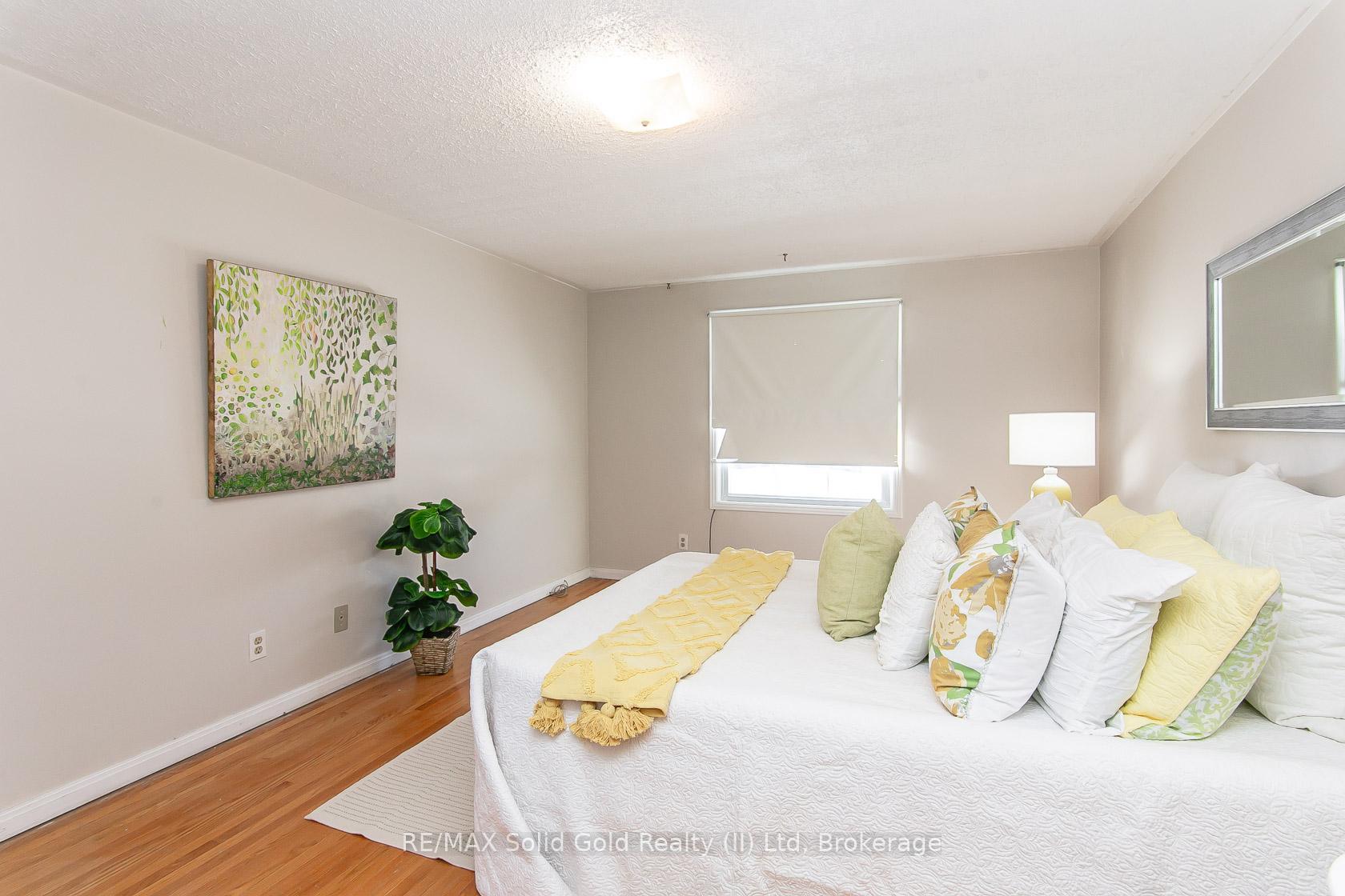 Photo 17 of 464 Hazel Street, Waterloo — HOMEH