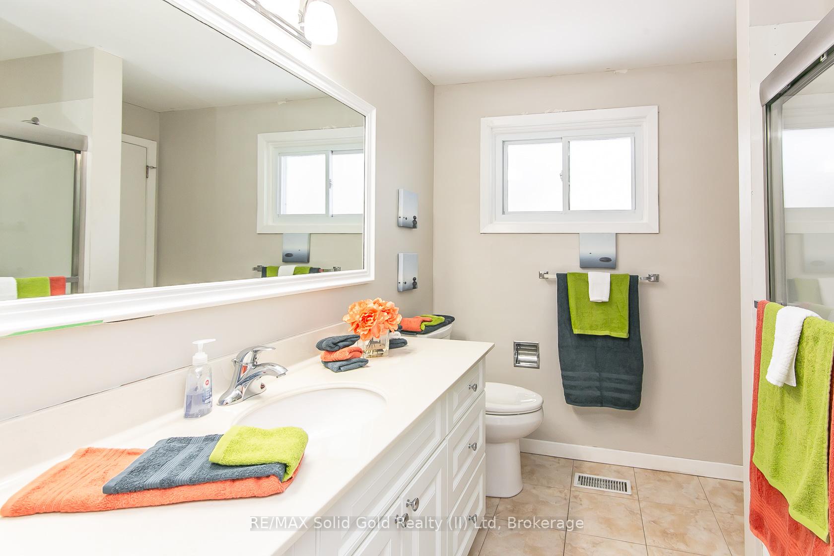 Photo 22 of 464 Hazel Street, Waterloo — HOMEH