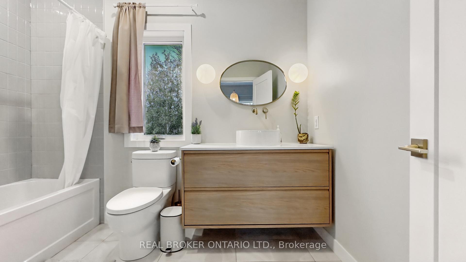 Photo 23 of 21 North Street N, Aylmer — HOMEH