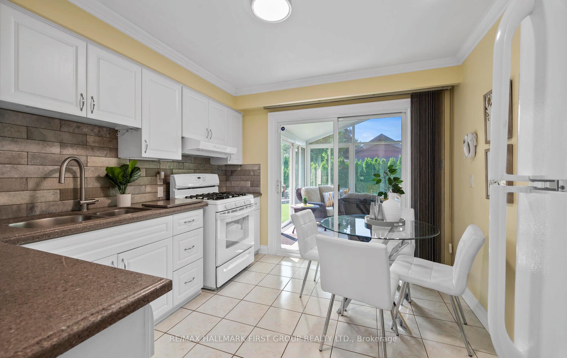 Photo 7 of 31 Michael Boulevard, Whitby, Lynde Creek — HOMEH