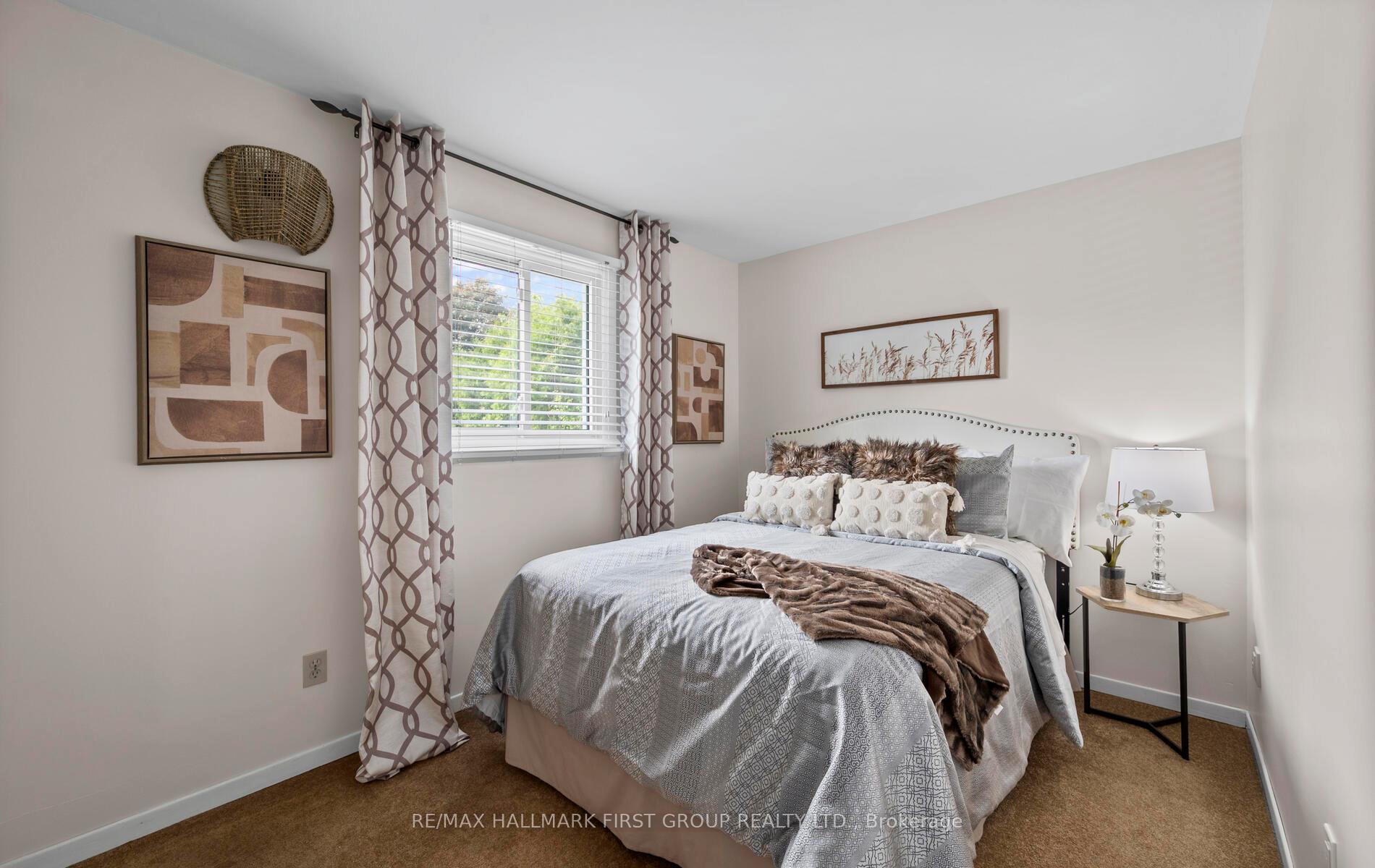 Photo 16 of 31 Michael Boulevard, Whitby, Lynde Creek — HOMEH