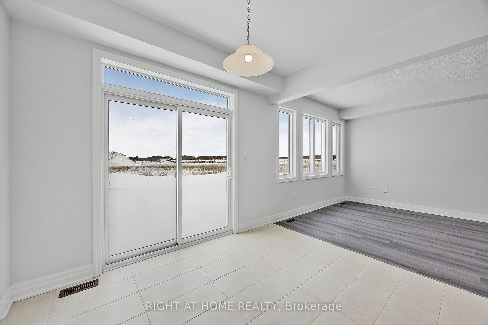 Photo 15 of 127 Union Boulevard, Wasaga Beach — HOMEH