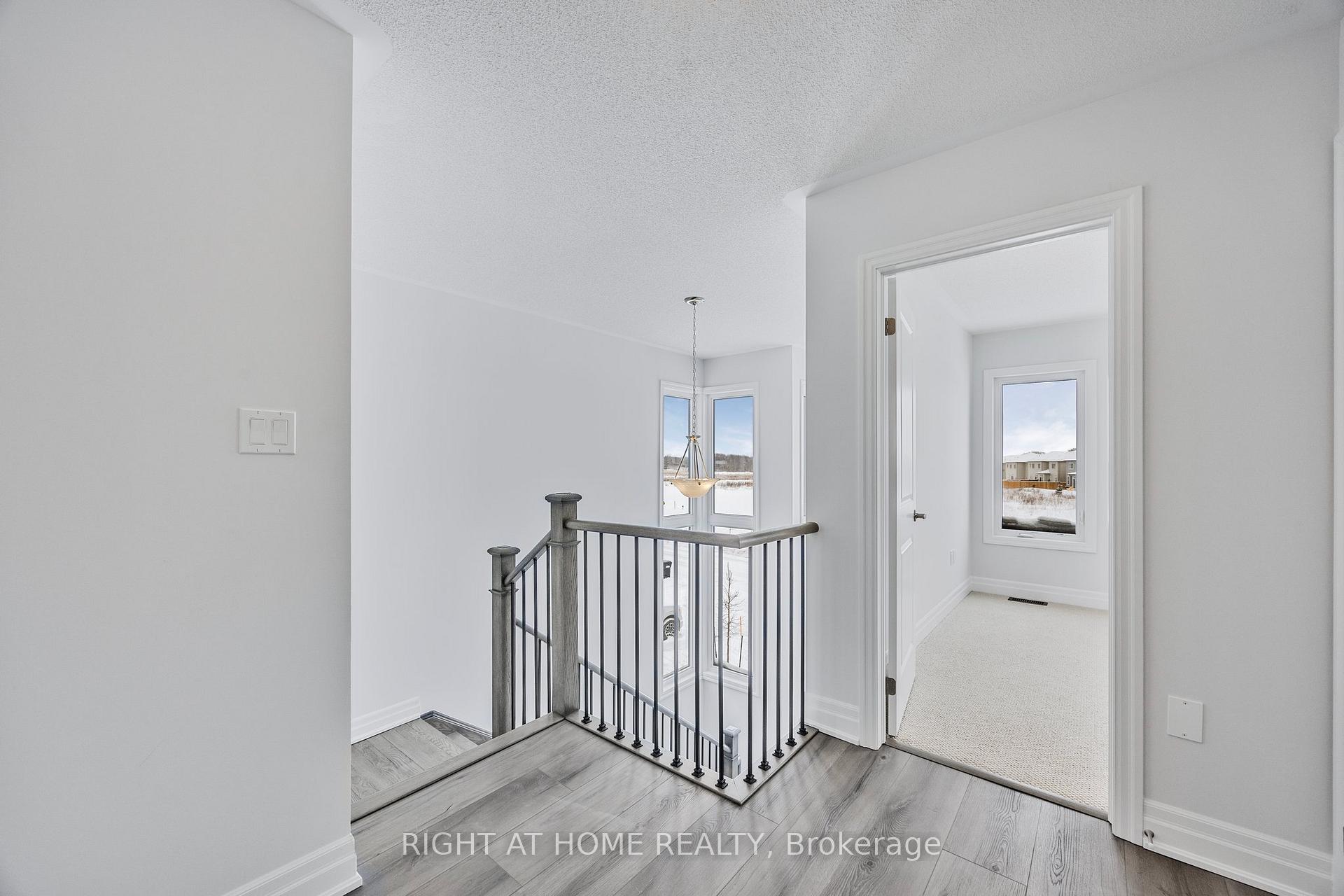 Photo 23 of 127 Union Boulevard, Wasaga Beach — HOMEH