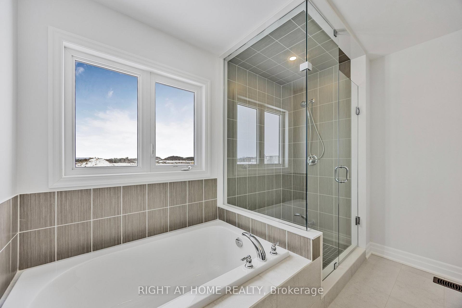 Photo 29 of 127 Union Boulevard, Wasaga Beach — HOMEH